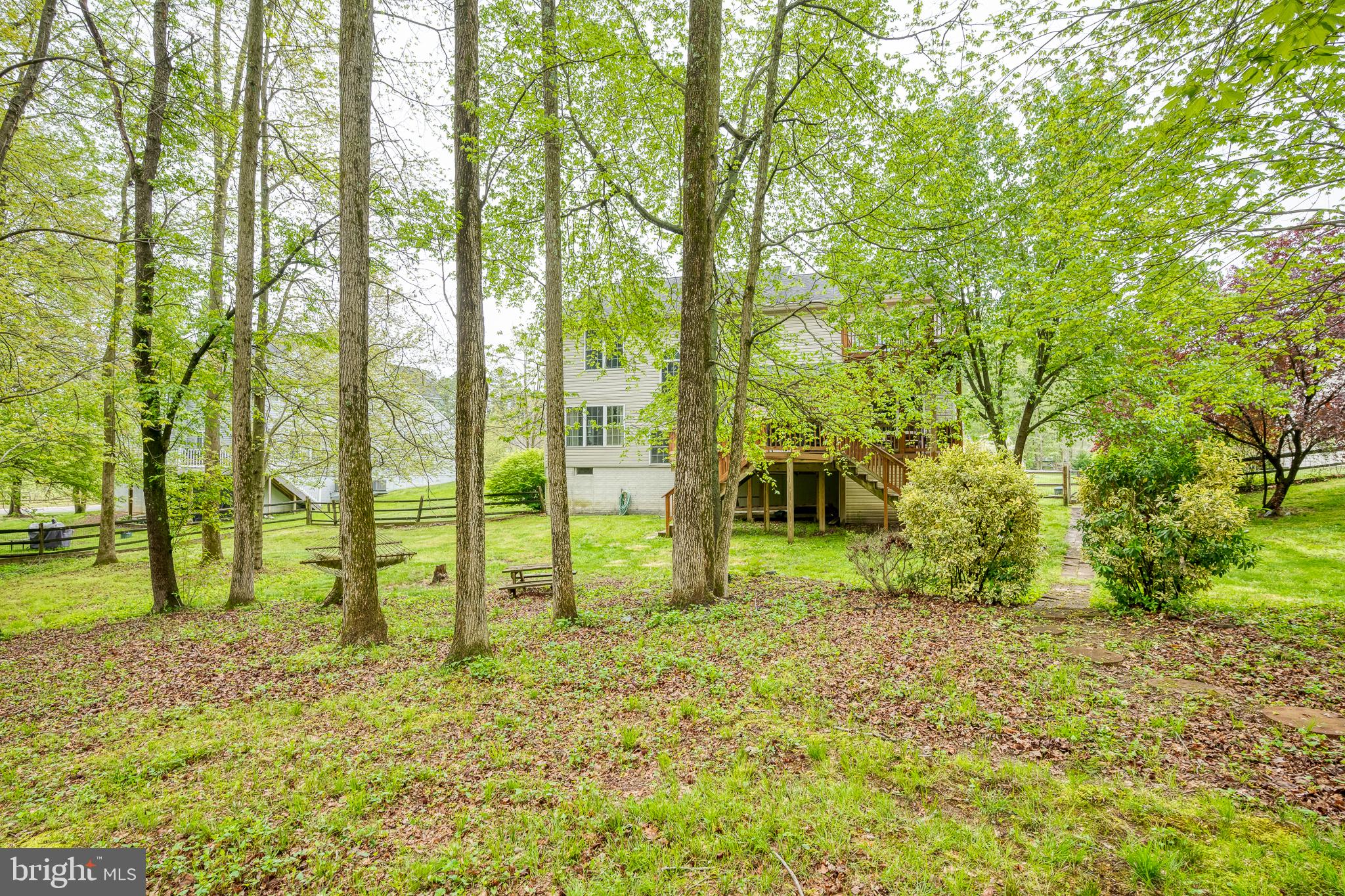 SCOTT GARDENS - Residential