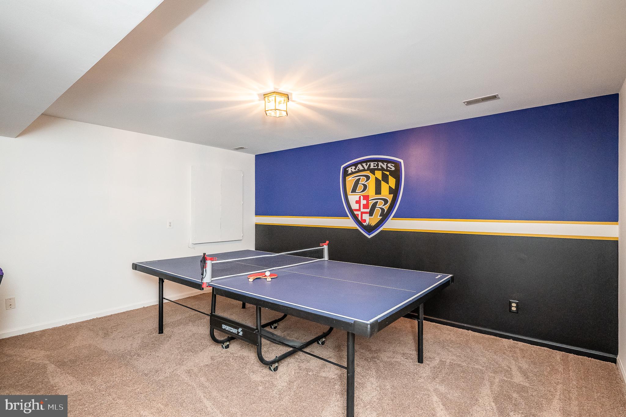 SCOTT GARDENS - Residential