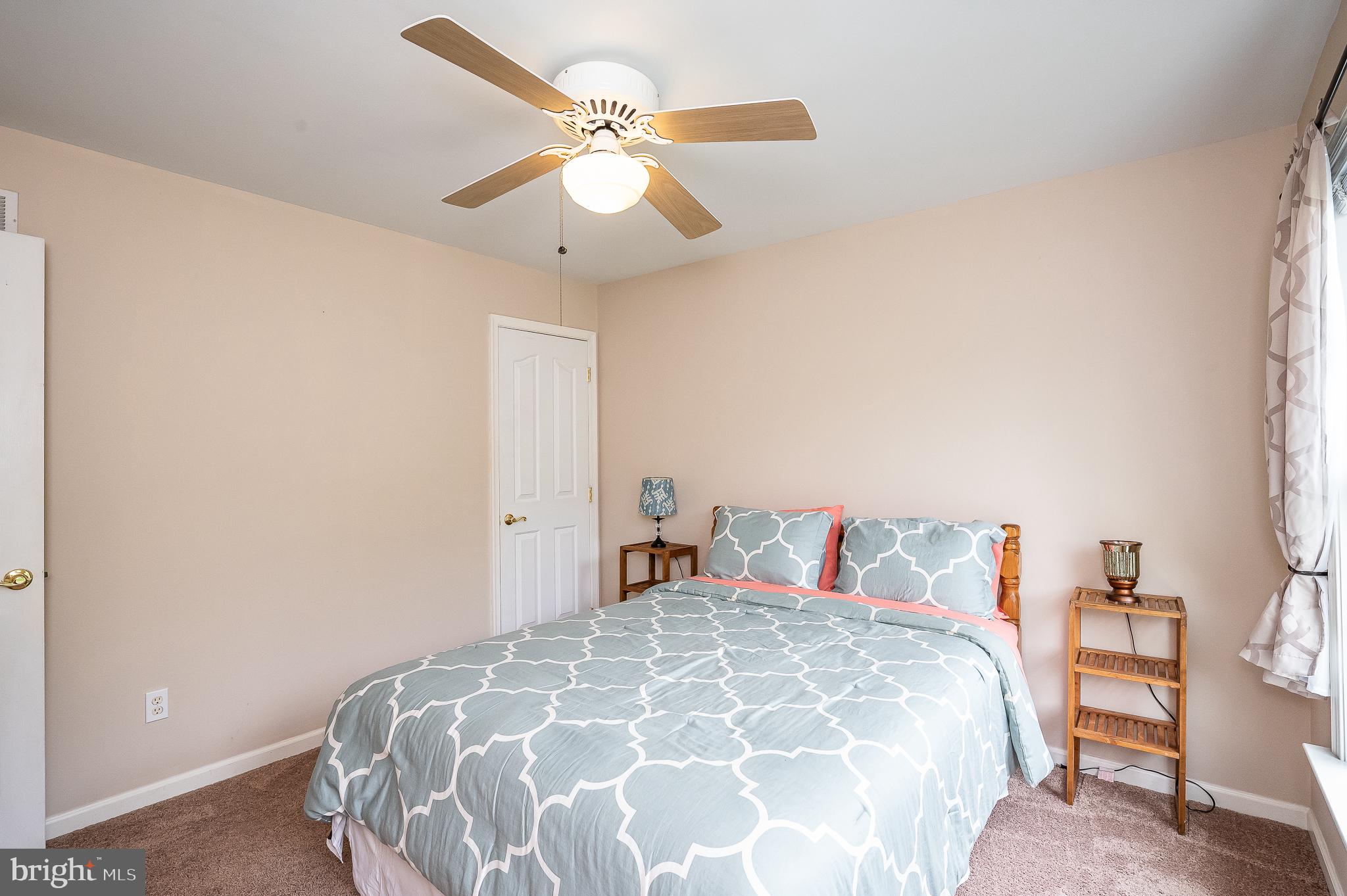 SCOTT GARDENS - Residential