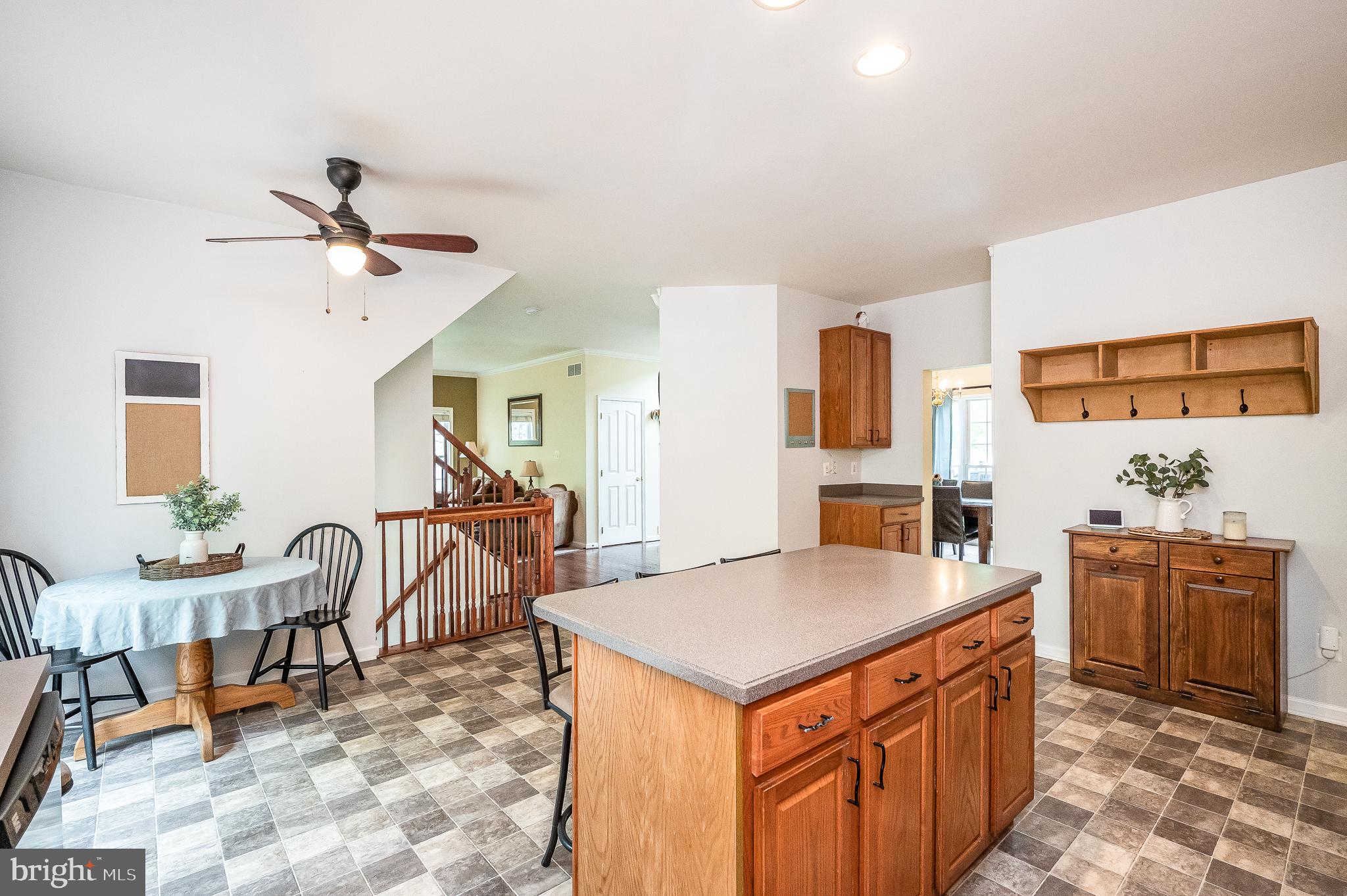 SCOTT GARDENS - Residential