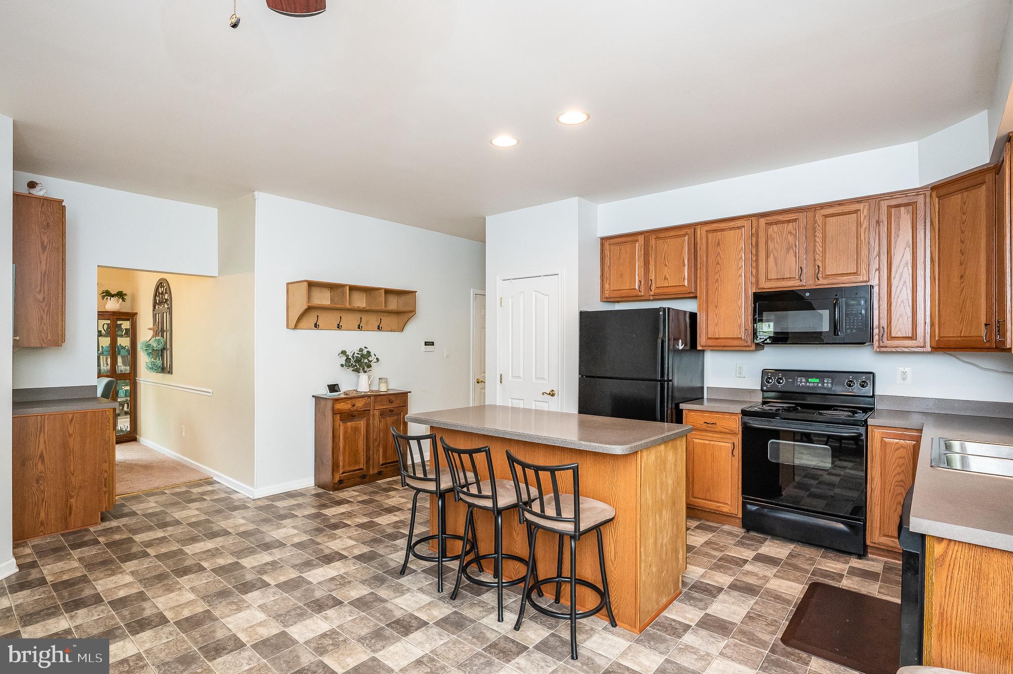 SCOTT GARDENS - Residential