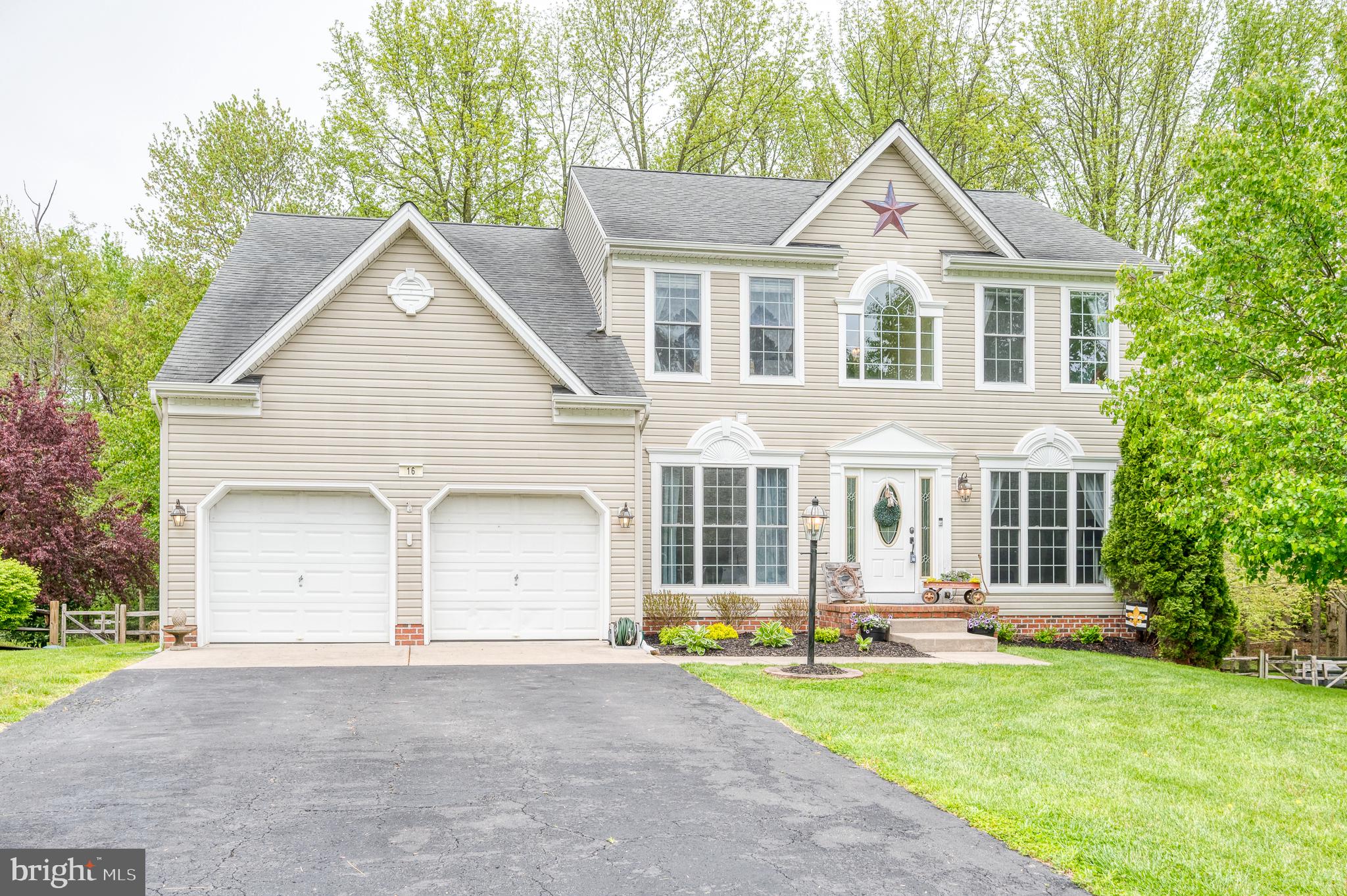 SCOTT GARDENS - Residential