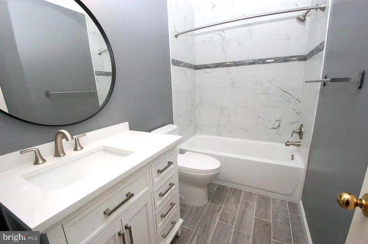 CLARKS CROSSING - Residential