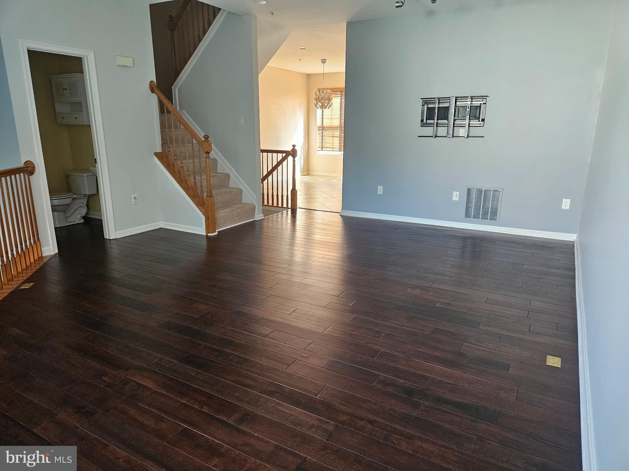 CLARKS CROSSING - Residential