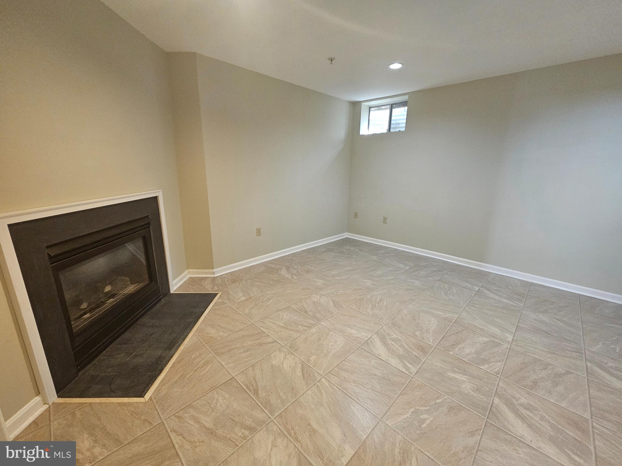 CLARKS CROSSING - Residential