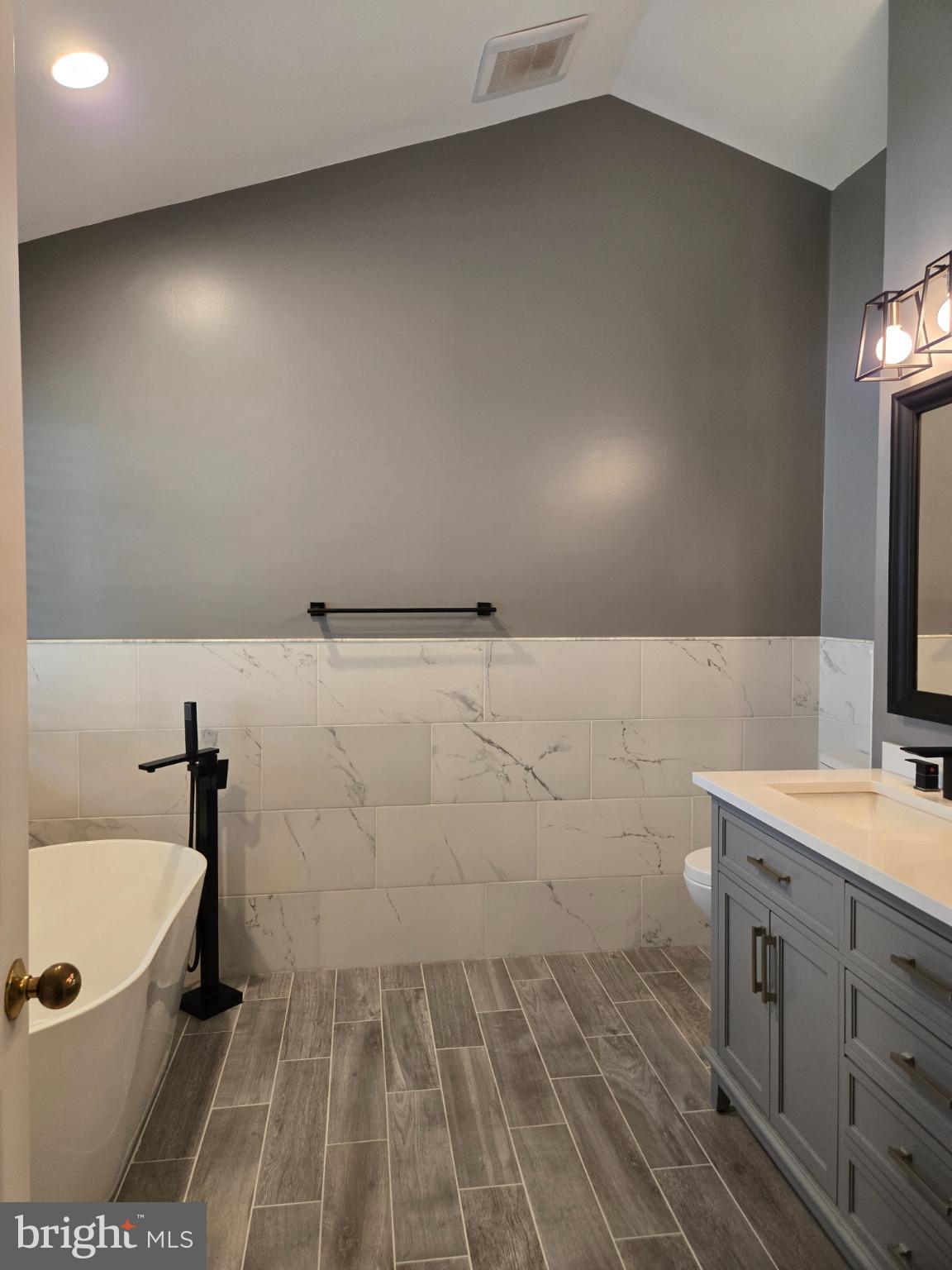 CLARKS CROSSING - Residential