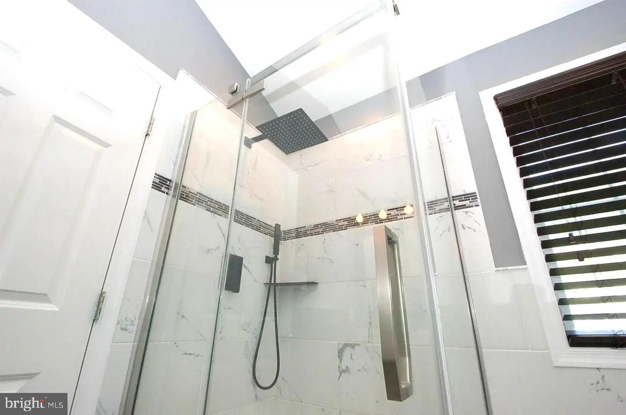 CLARKS CROSSING - Residential