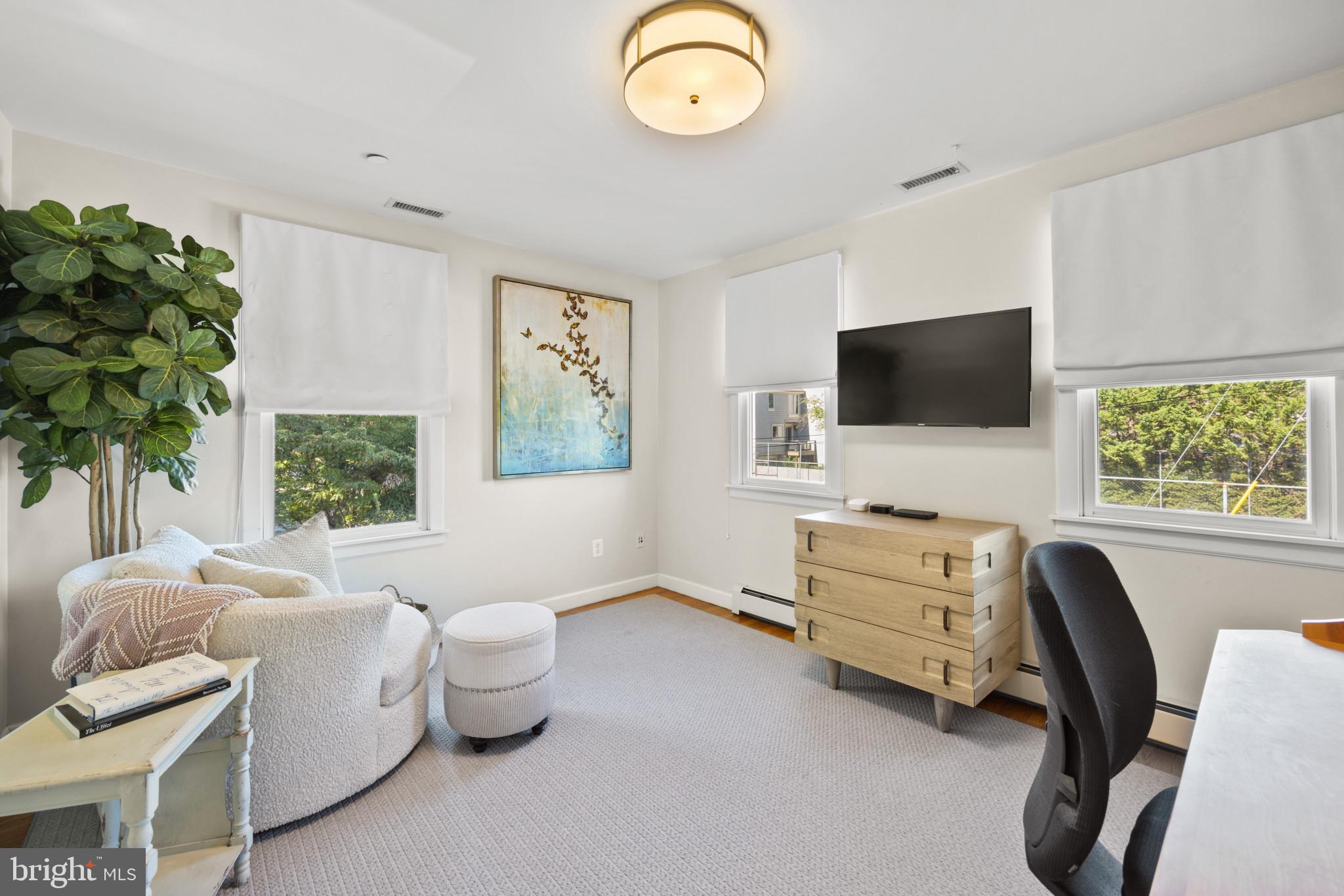 EASTPORT - Residential