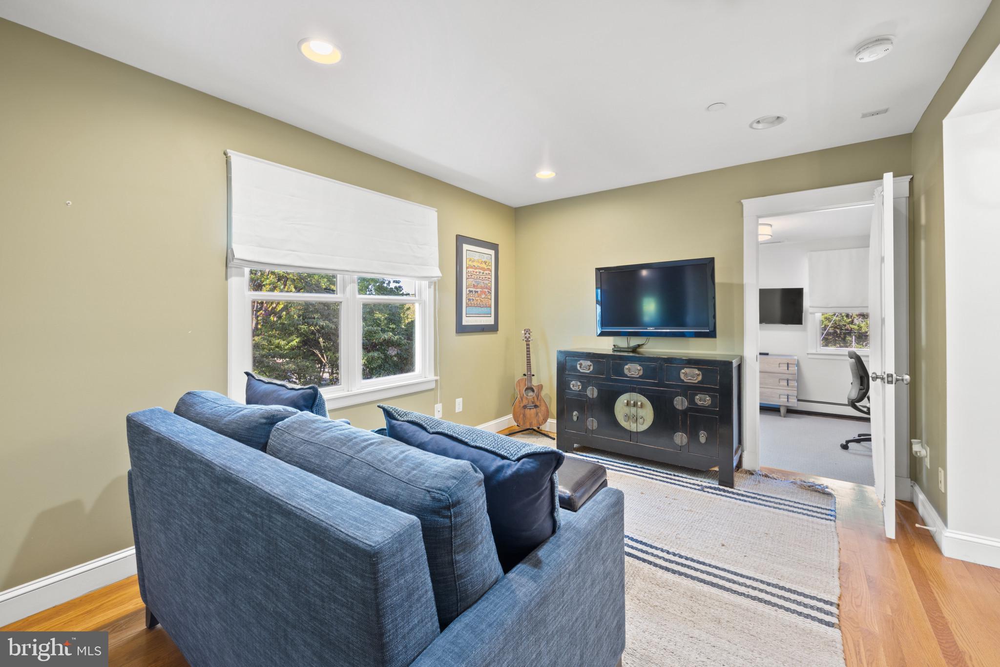 EASTPORT - Residential