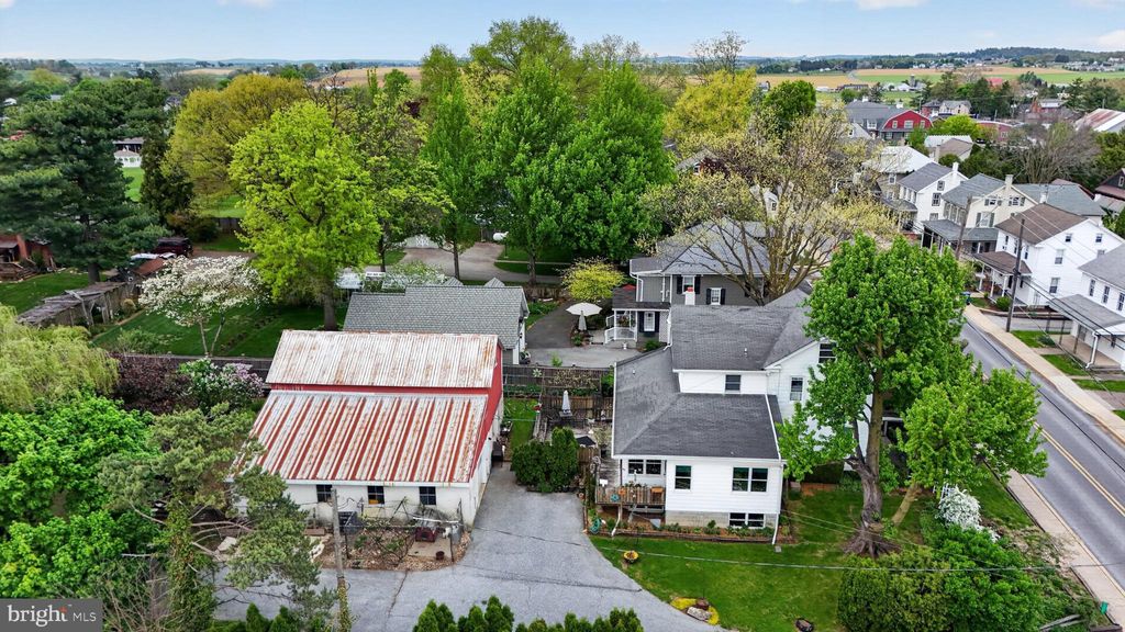 Photo of 40 Queen Road, INTERCOURSE, PA 17534 (MLS # PALA2088566)
