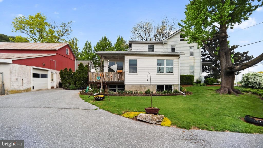 Photo of 40 Queen Road, INTERCOURSE, PA 17534 (MLS # PALA2088566)