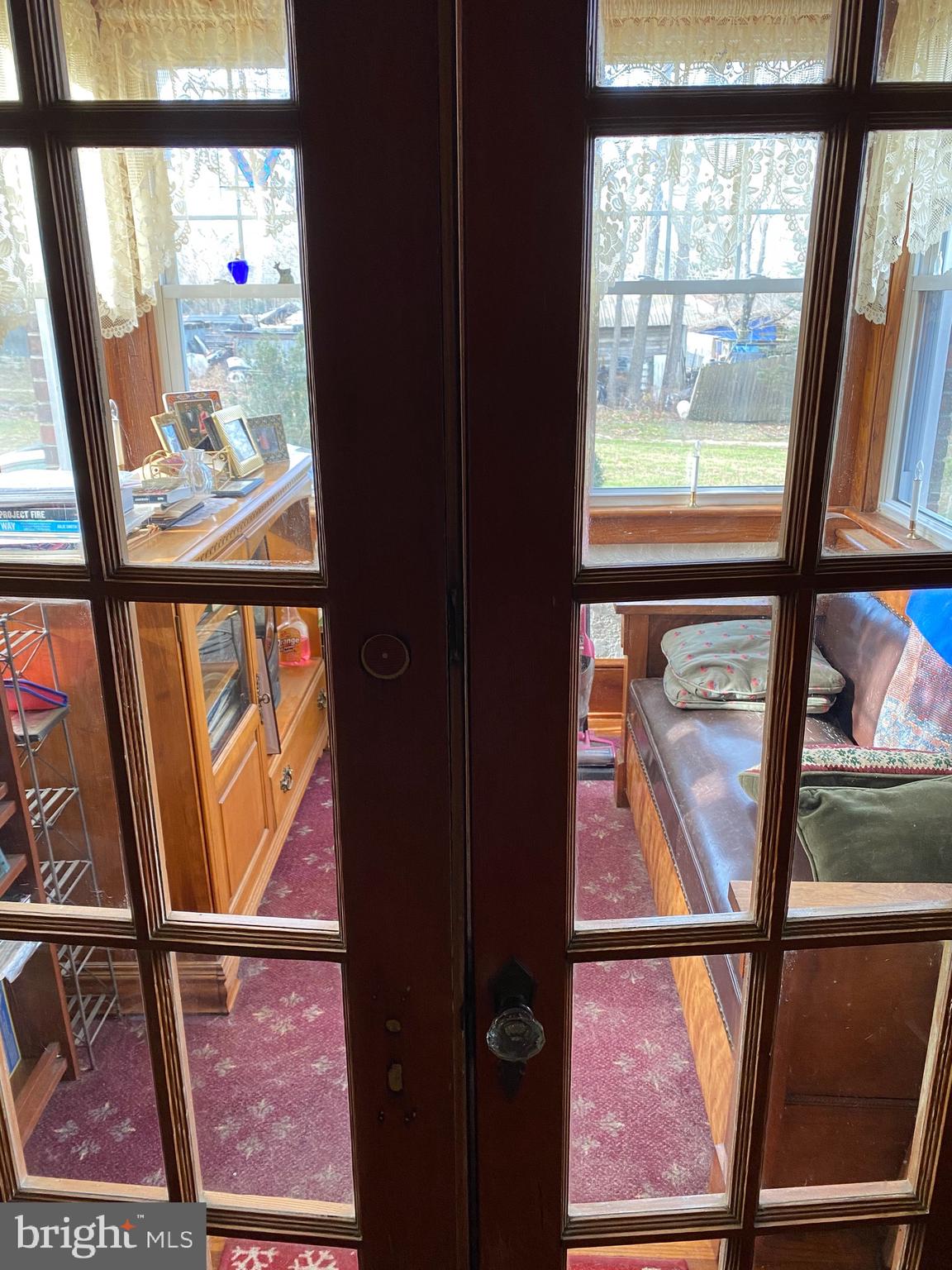 1457 W LANDIS AVENUE