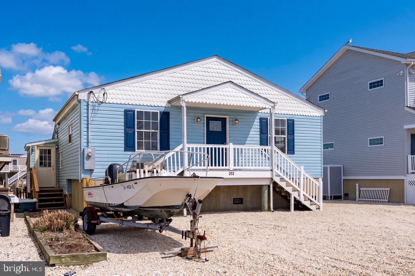 202 HERON ROAD