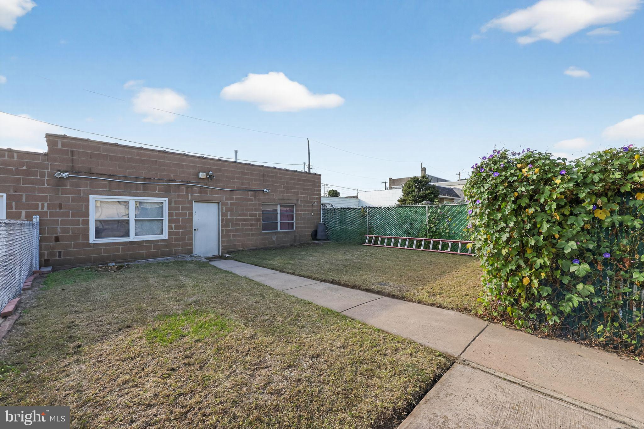 PORT RICHMOND - Residential