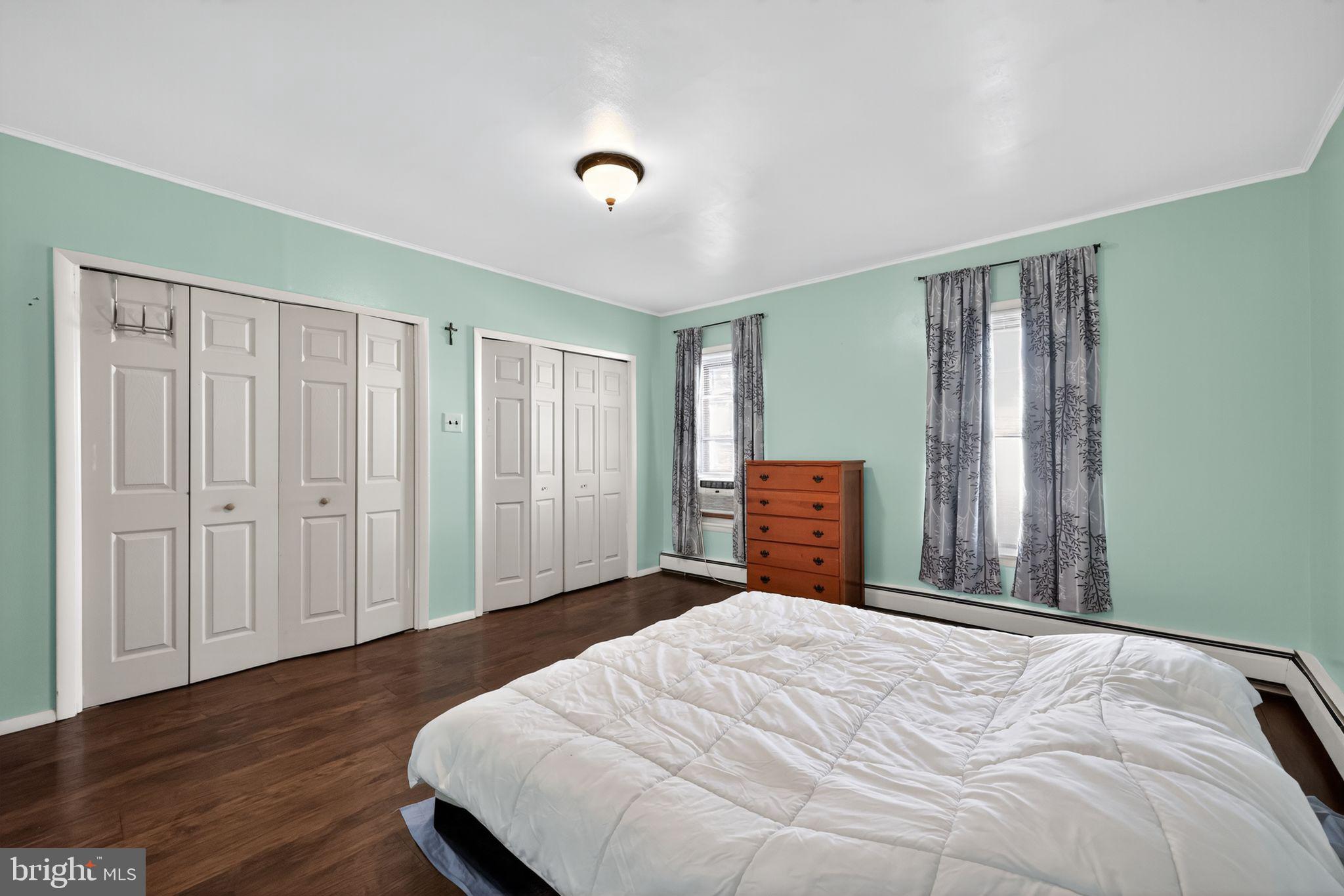 PORT RICHMOND - Residential