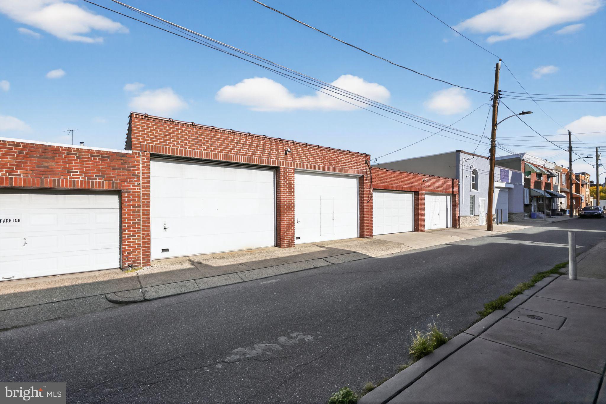 PORT RICHMOND - Residential