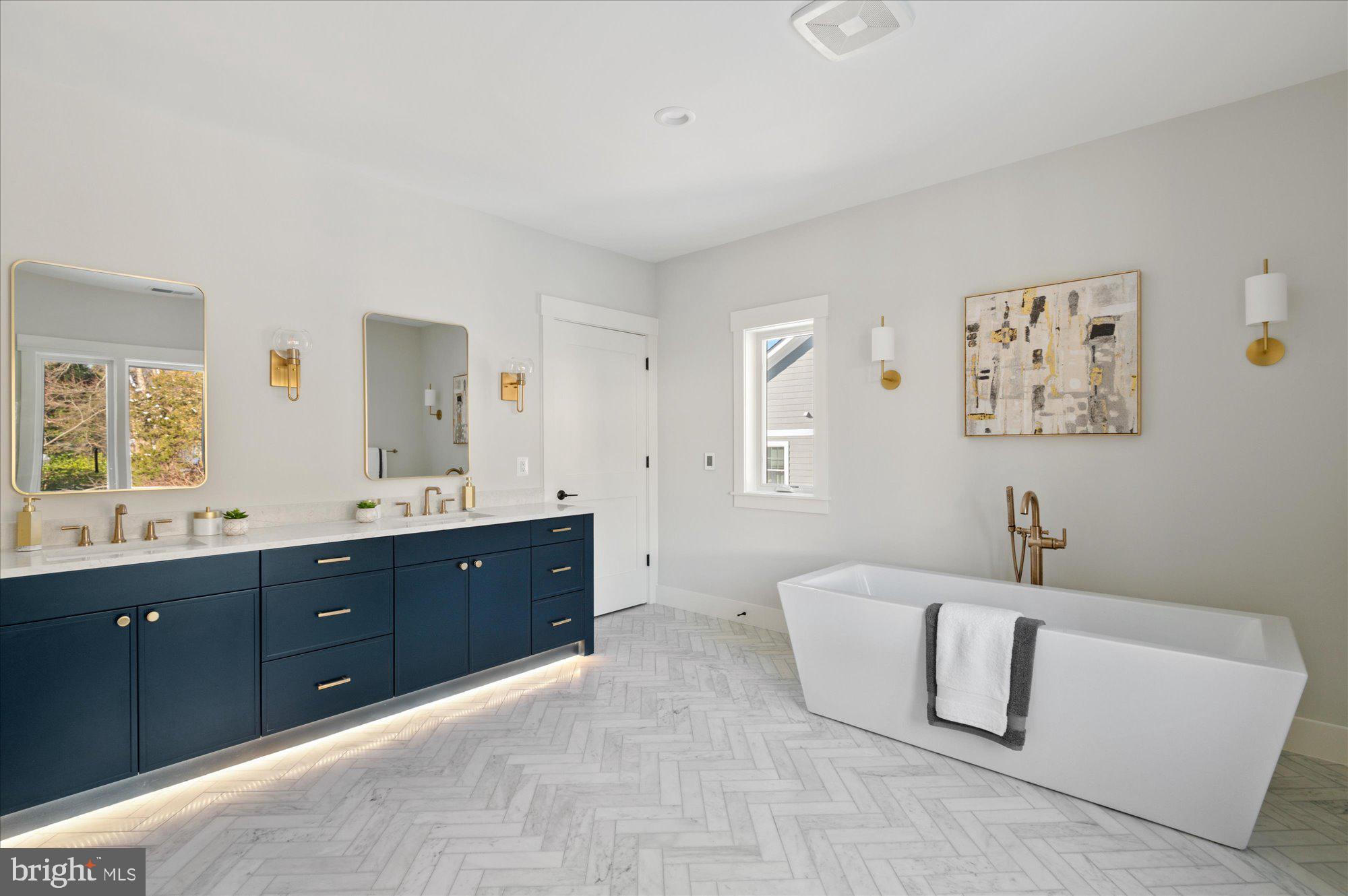 KENT GARDENS - Residential