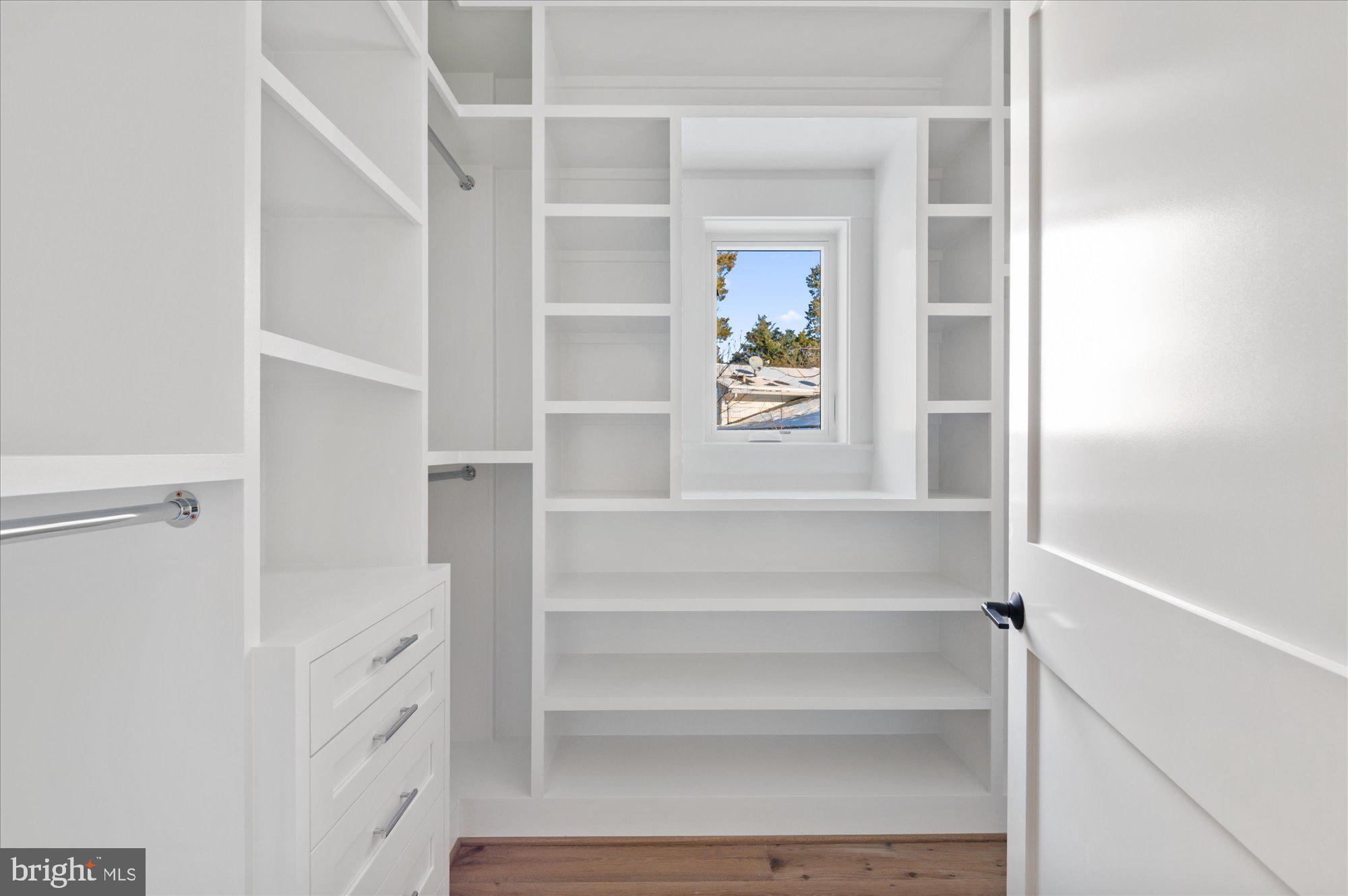 KENT GARDENS - Residential