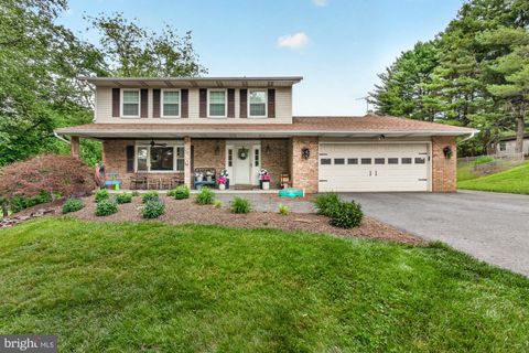 Homes For Sale - 7222 Patton Drive Dr<br/> WOODBINE, MD 21797