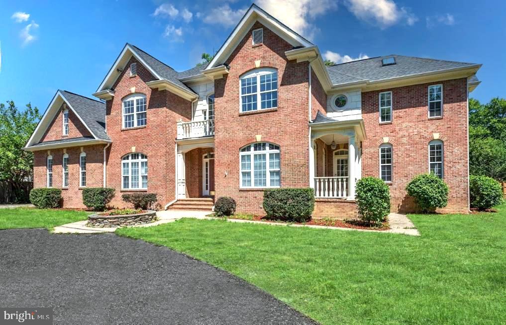 This stunning 5,000+ sq ft Colonial in Alexandria offers the perfect blend of luxury and investment potential. Located minutes from Old Town and Belle Haven Marina, Key features include:
Grand 2-story foyer with curved staircase and Palladian windows
Gourmet kitchen with granite, SS appliances, island, and breakfast room
Expansive primary suite with sitting room, built-ins, jetted tub, and large closet
Separate guest suite with private bath and back staircase
Finished walkout basement with wet bar, rec room, full bath, and bonus rooms
Multiple patios & terraces for outdoor enjoyment
Custom finishes including crown molding, wainscoting, and built-ins throughout
Two-car garage, detached shed/workshop, and ample driveway parking
Located in a prime area close to Old Town, Belle Haven Marina, and major attractions like DC, Fort Belvoir, and MGM. This property offers both luxury living and significant income potential! You can generate income by renting a basement . The basement includes two bedrooms, a full bathroom, a kitchenette, and a family room.