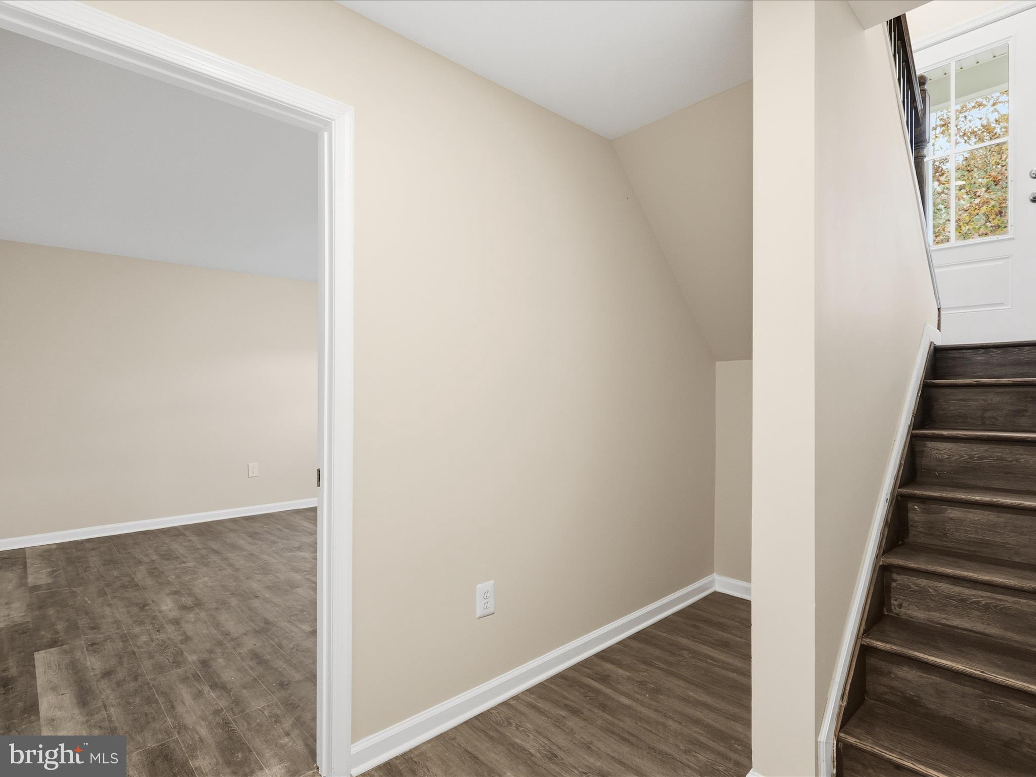 LOCUST GROVE - Residential