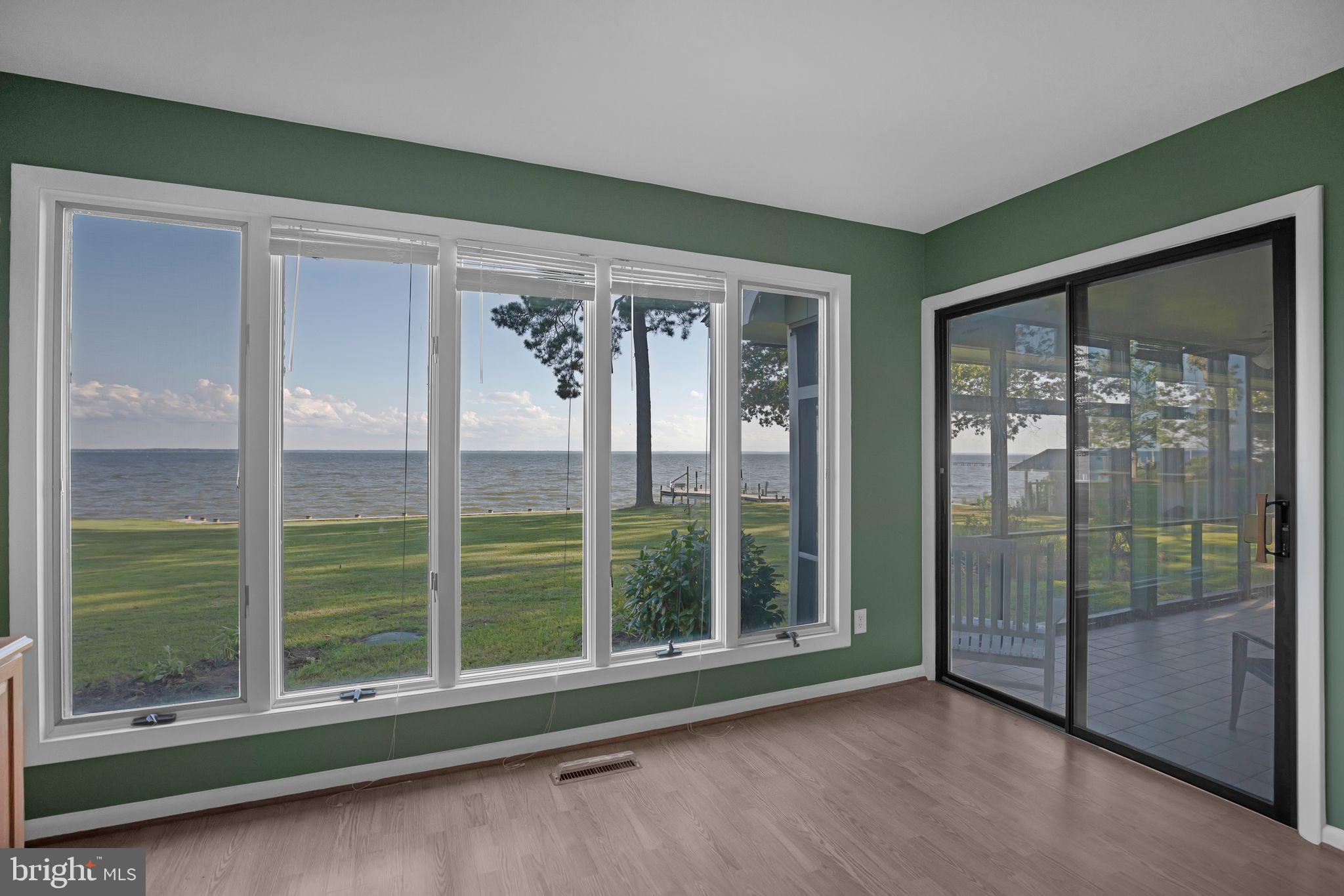 RIVERSIDE - Residential