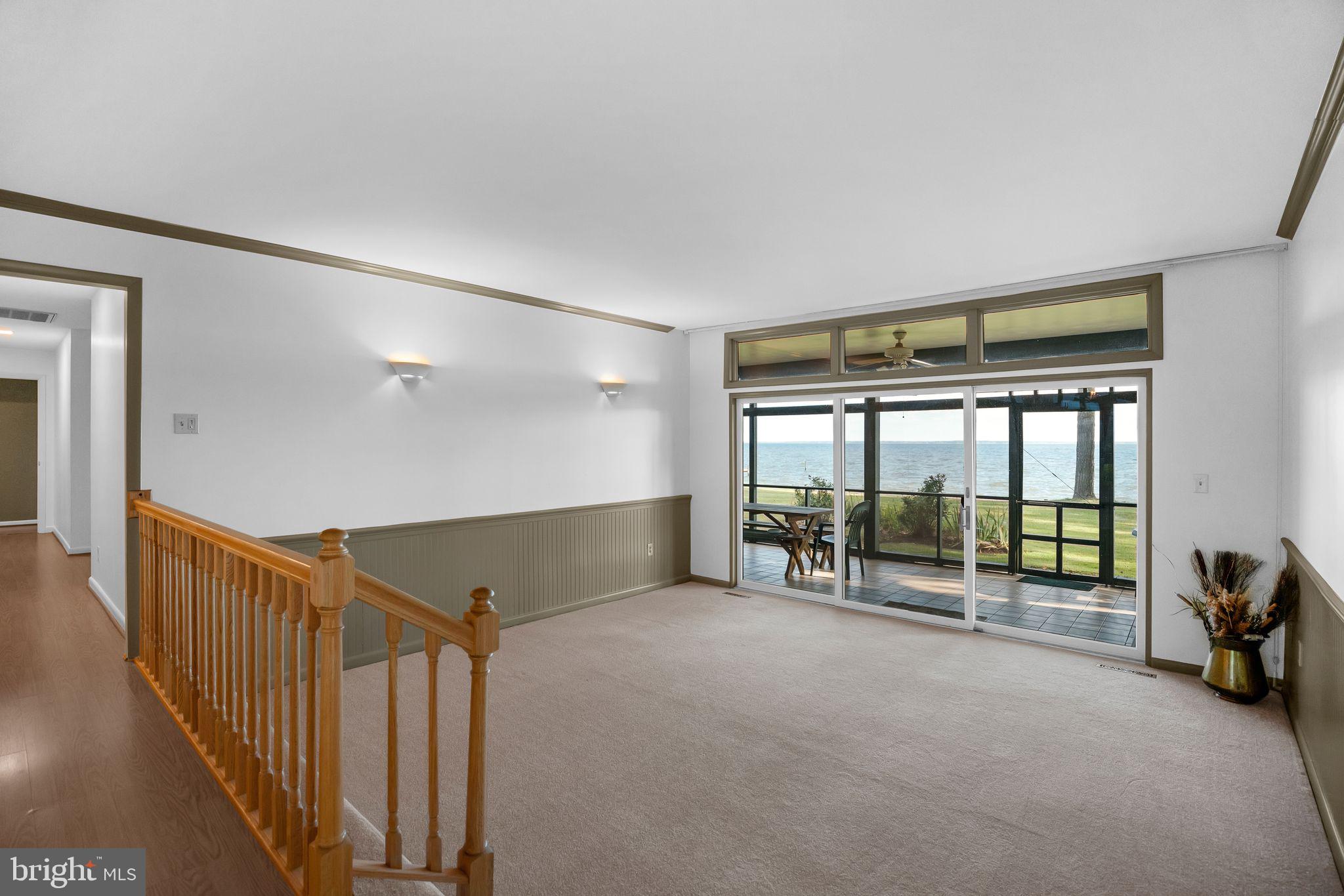 RIVERSIDE - Residential