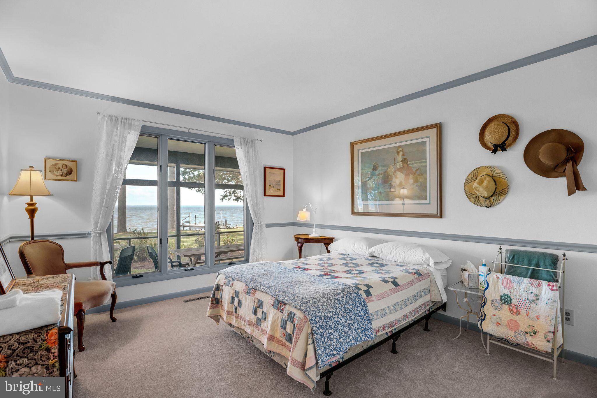 RIVERSIDE - Residential