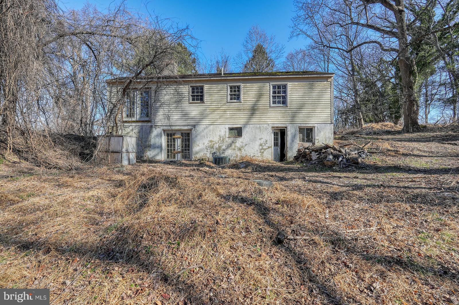 COLESVILLE OUTSIDE - Land