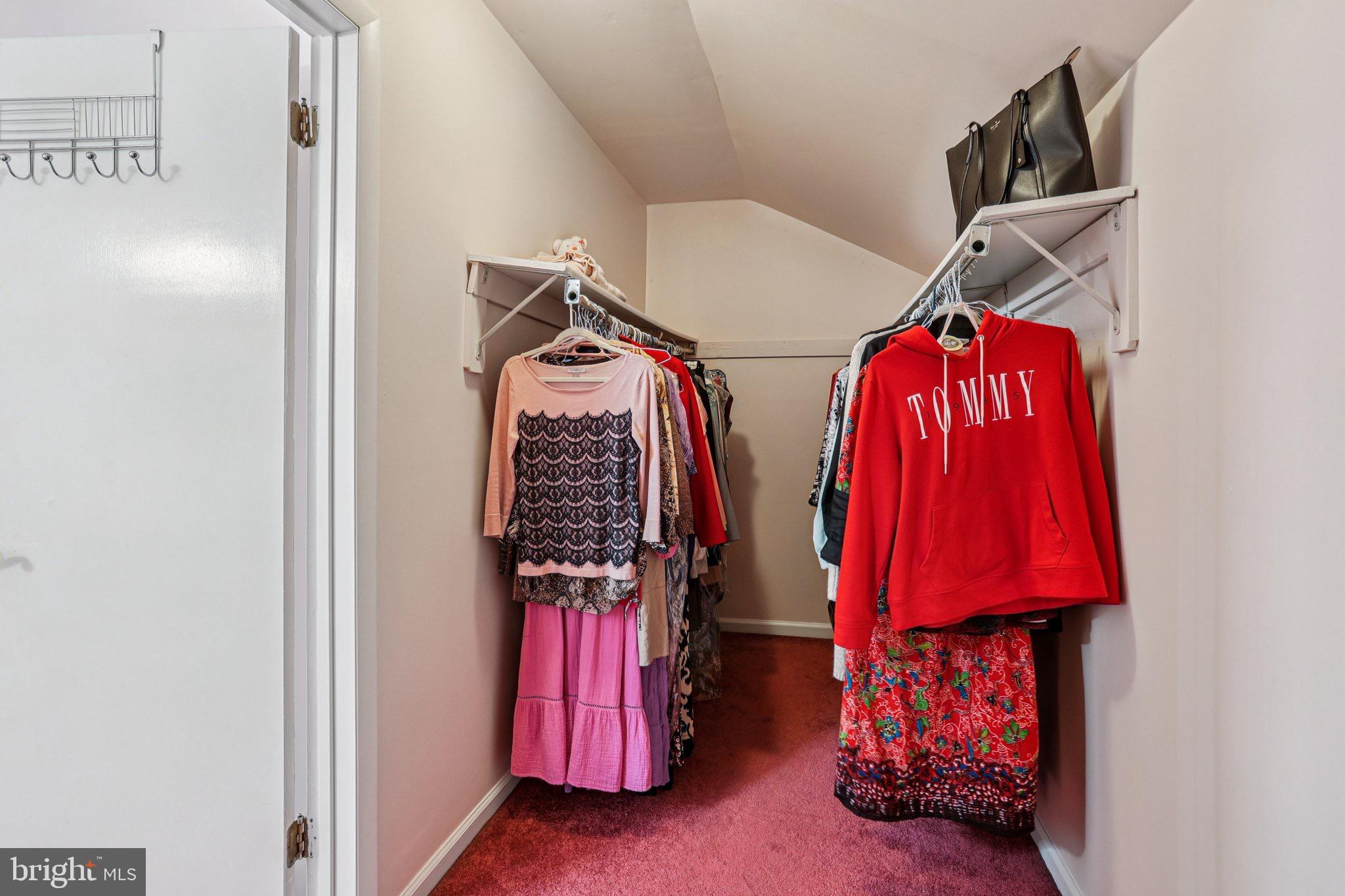 LUKENS ESTATE - Residential