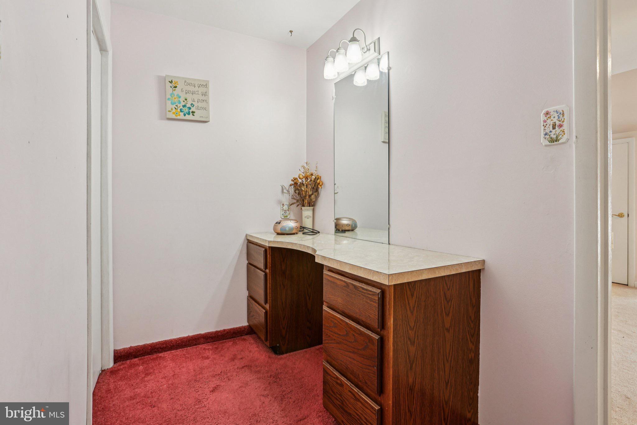 LUKENS ESTATE - Residential