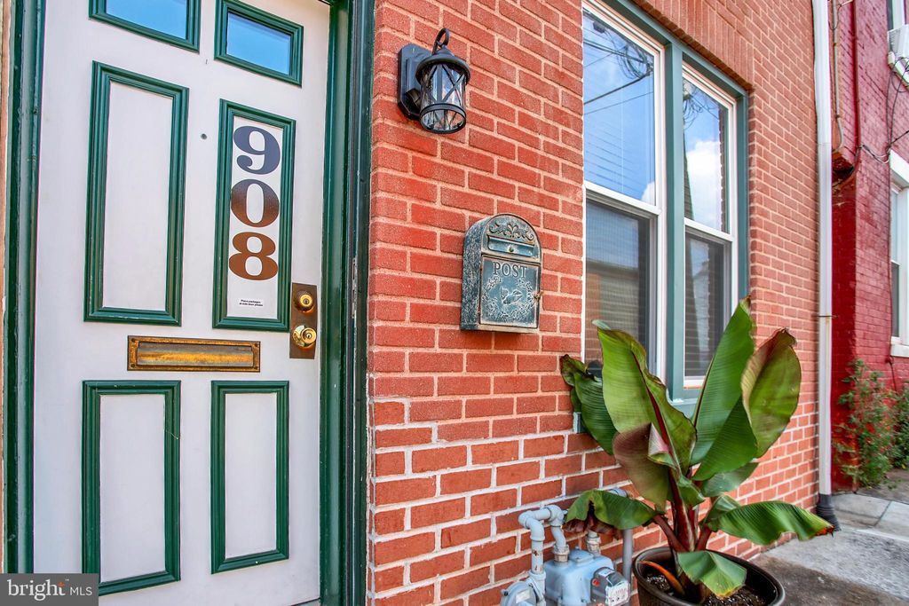 Photo of 908 HOUSTON ST, COLUMBIA, PA 17512 (MLS # PALA2038958)