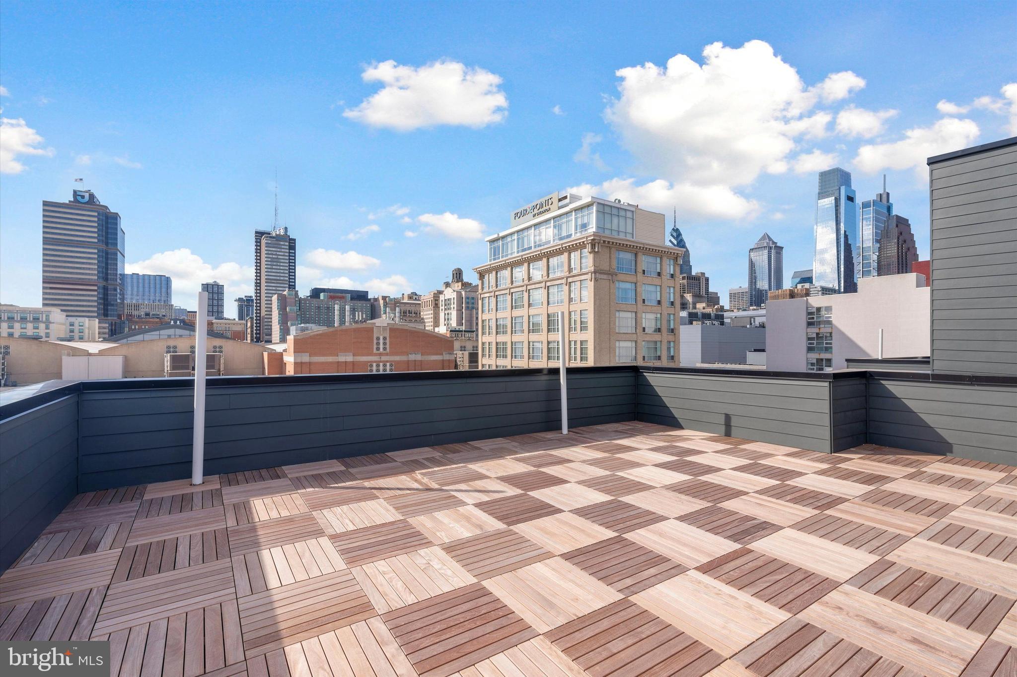 225 N 12TH STREET 402