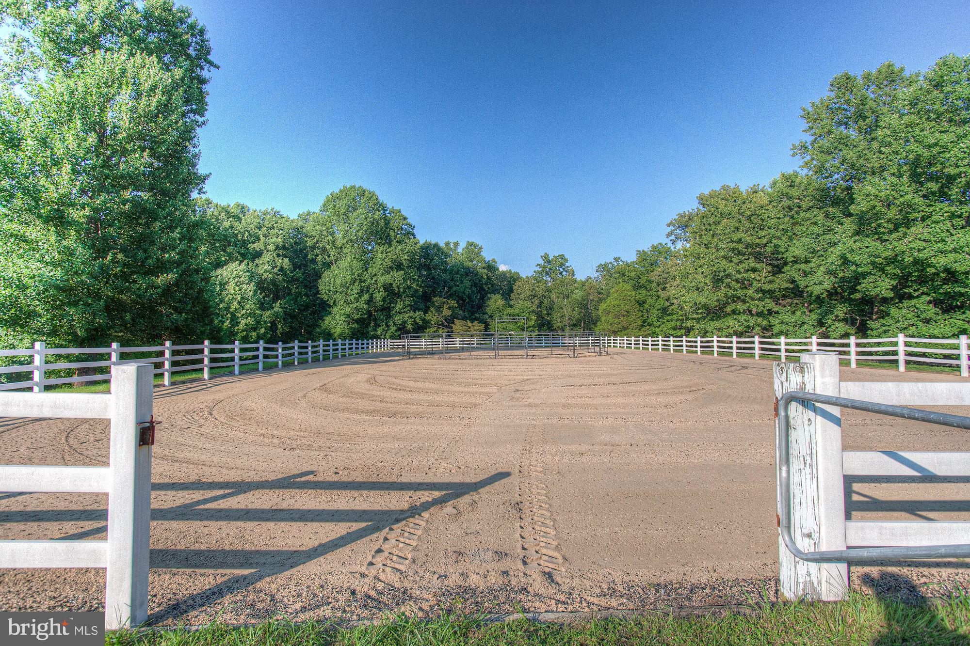 DARNESTOWN OUTSIDE - Residential