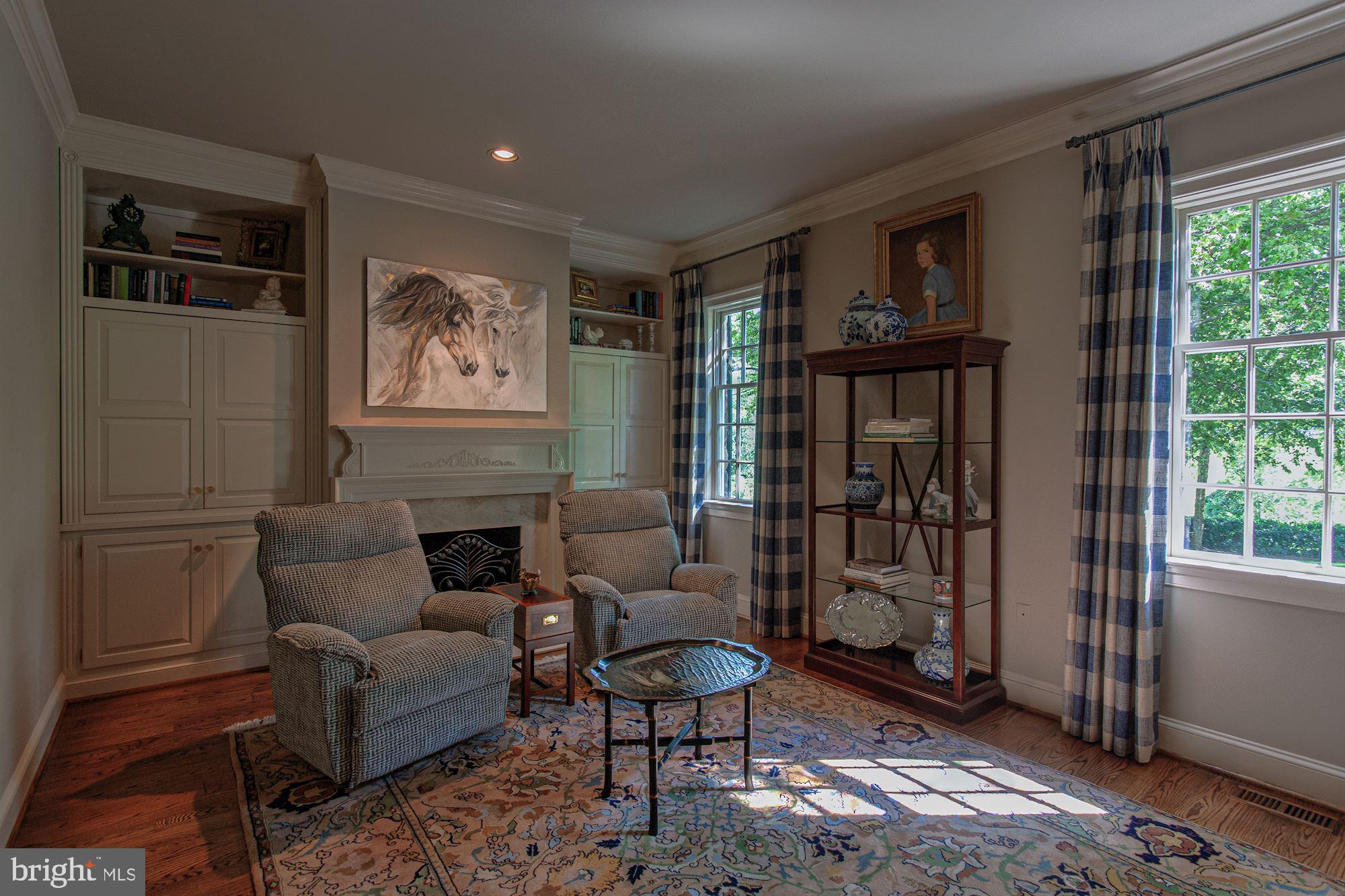 DARNESTOWN OUTSIDE - Residential