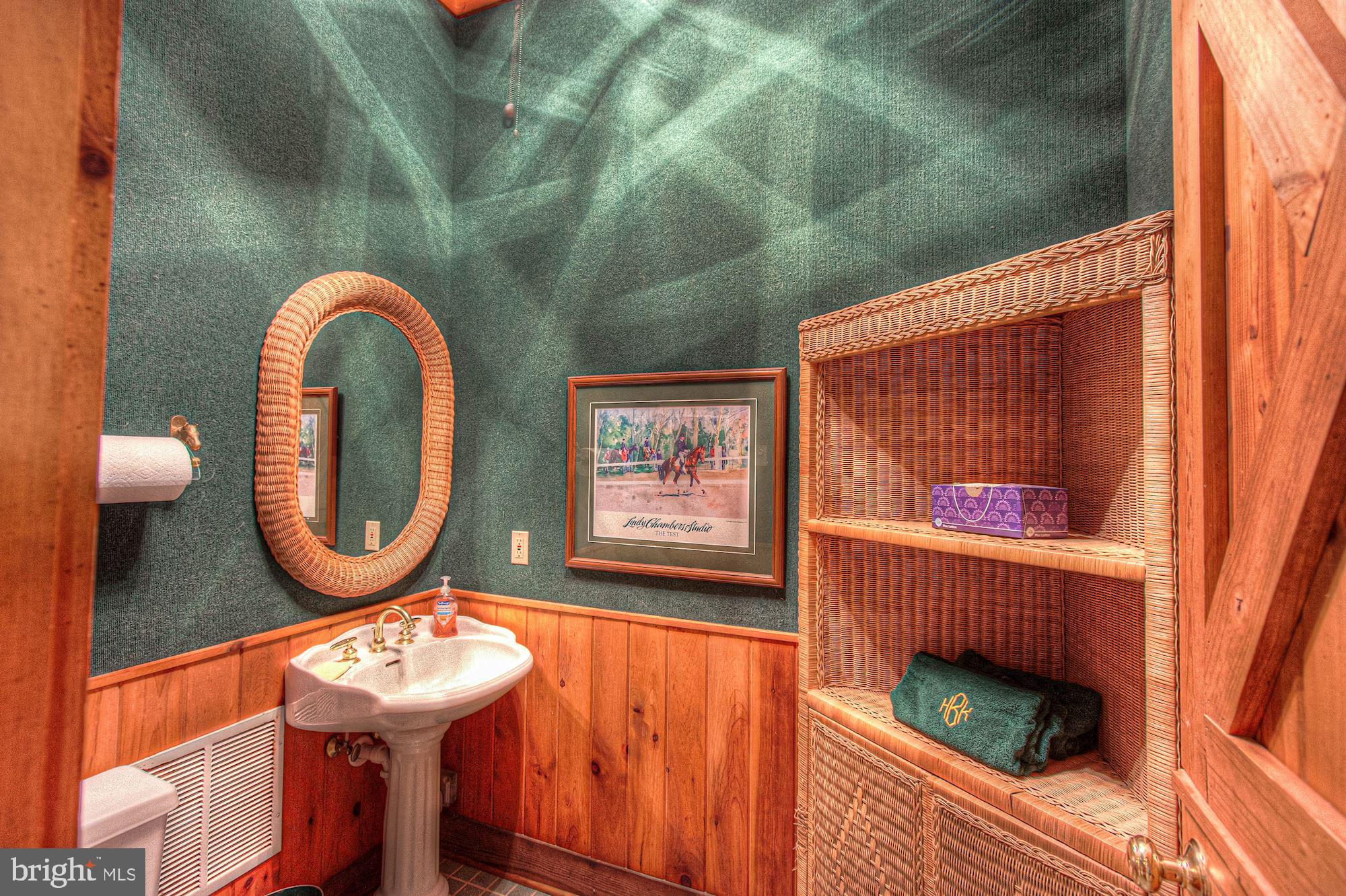 DARNESTOWN OUTSIDE - Residential