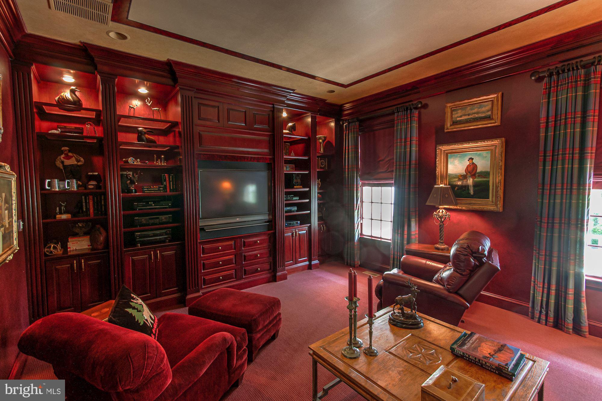 DARNESTOWN OUTSIDE - Residential