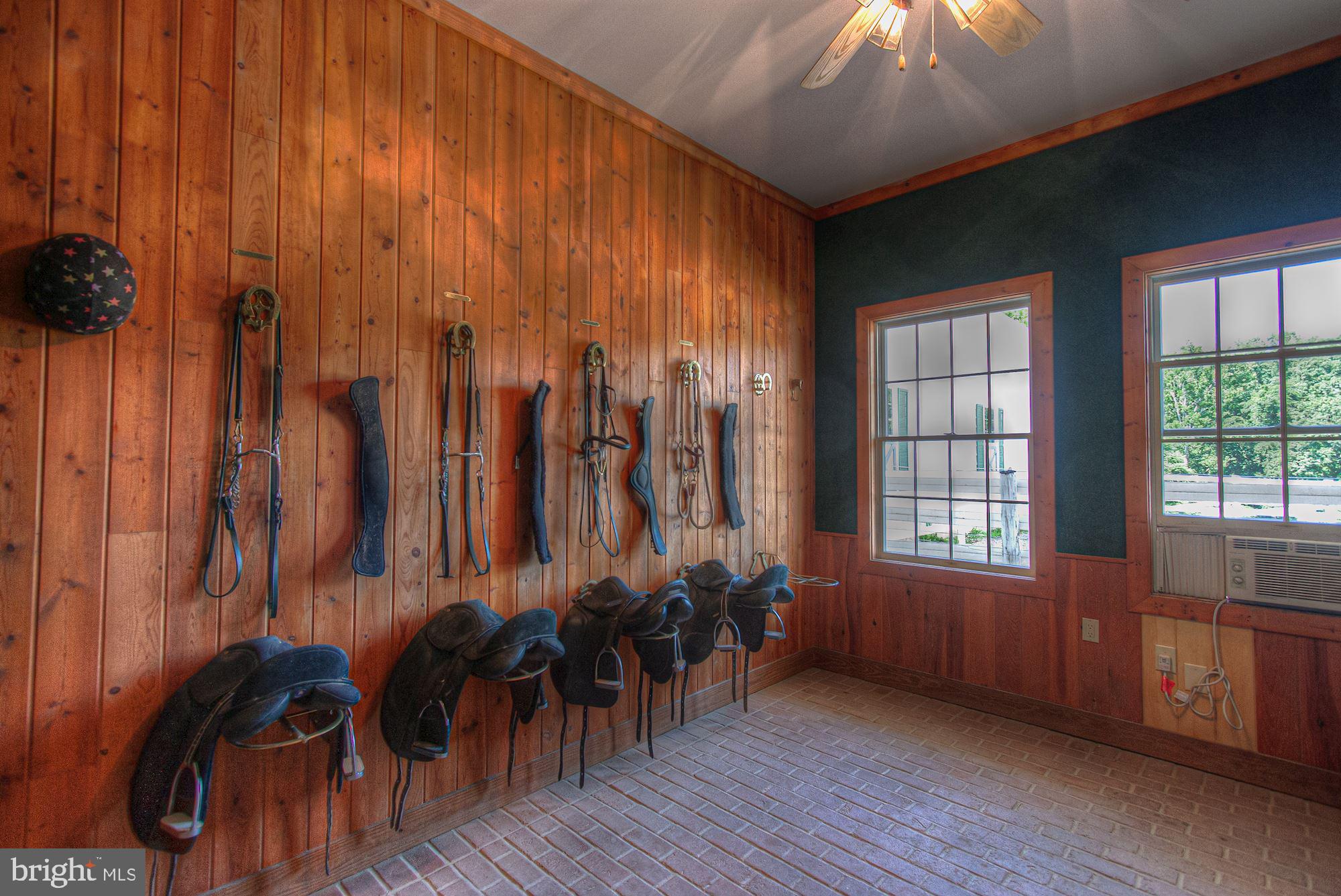 DARNESTOWN OUTSIDE - Residential