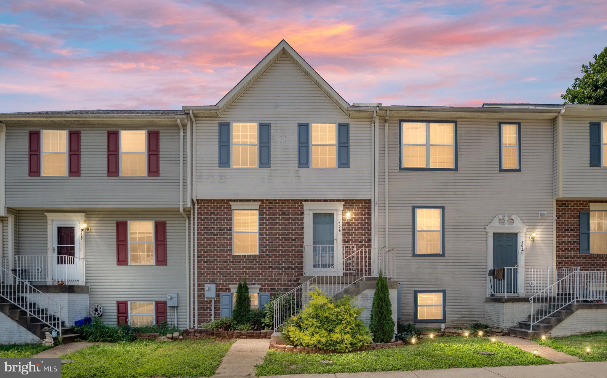 STAFFORD MEWS - Residential