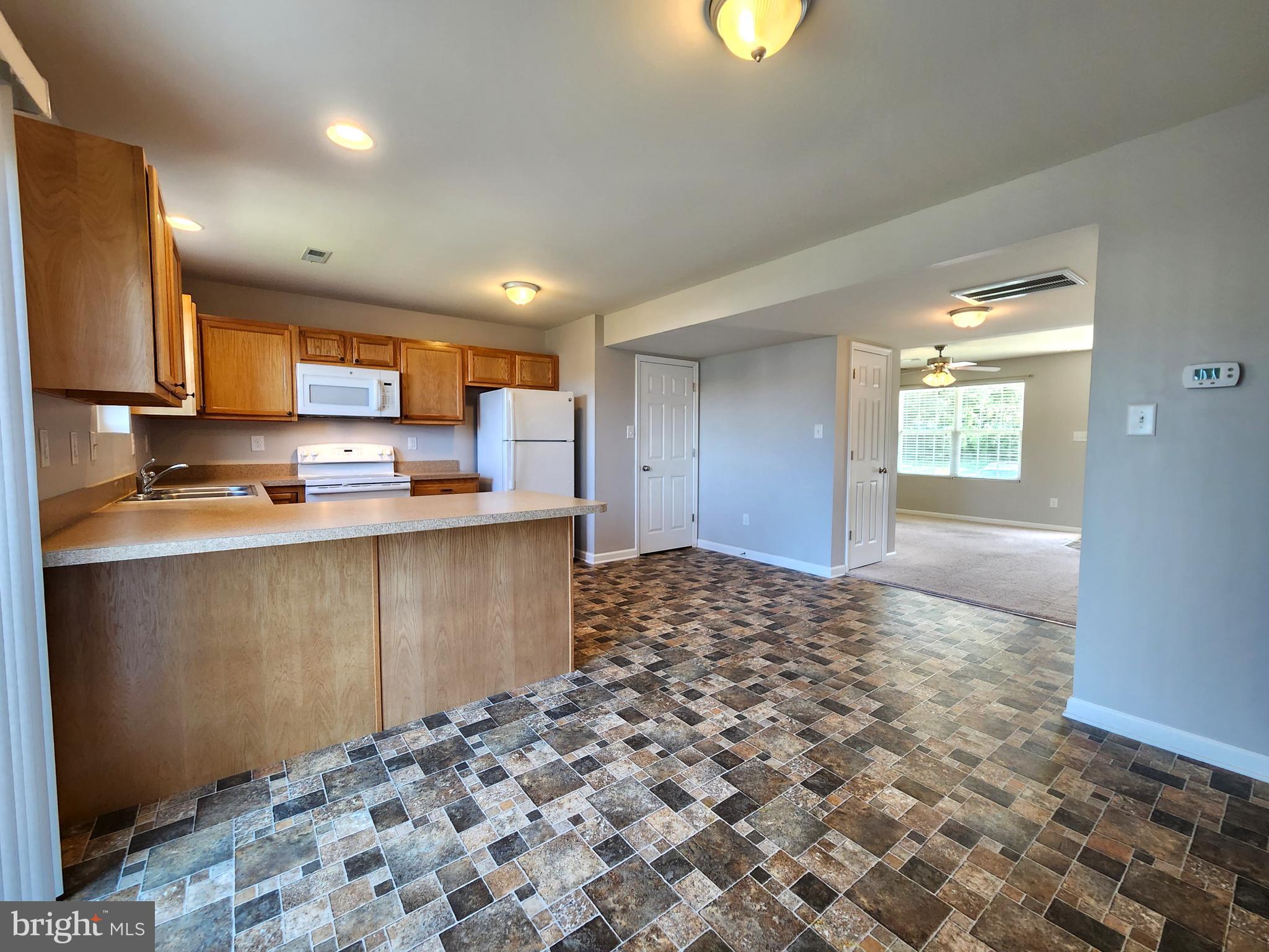 INWOOD VILLAGE - Residential