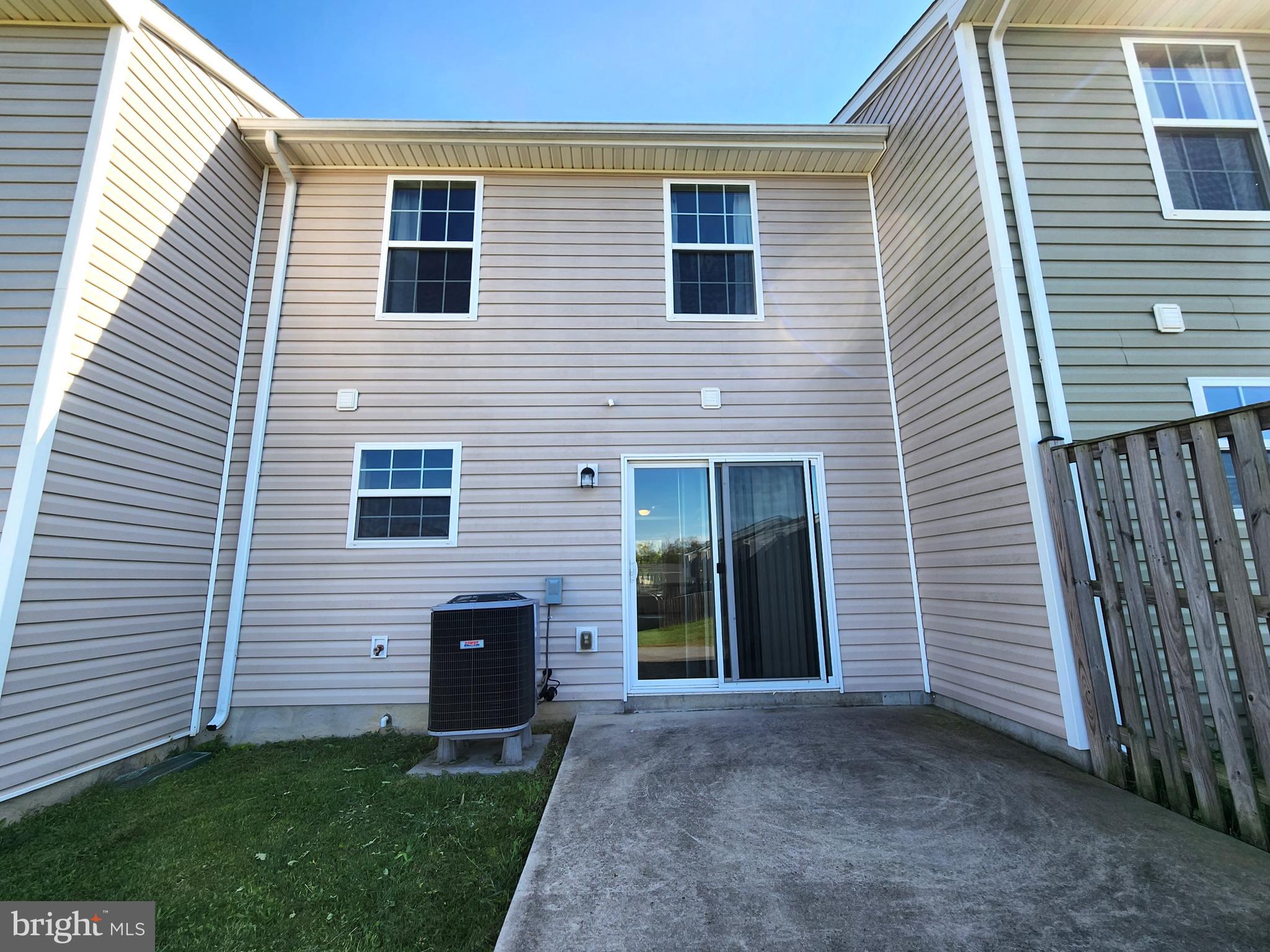 INWOOD VILLAGE - Residential