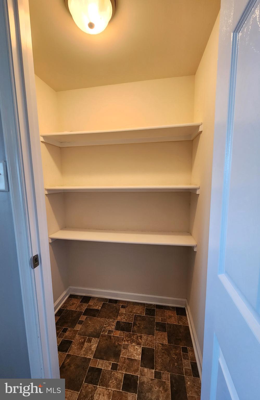 INWOOD VILLAGE - Residential