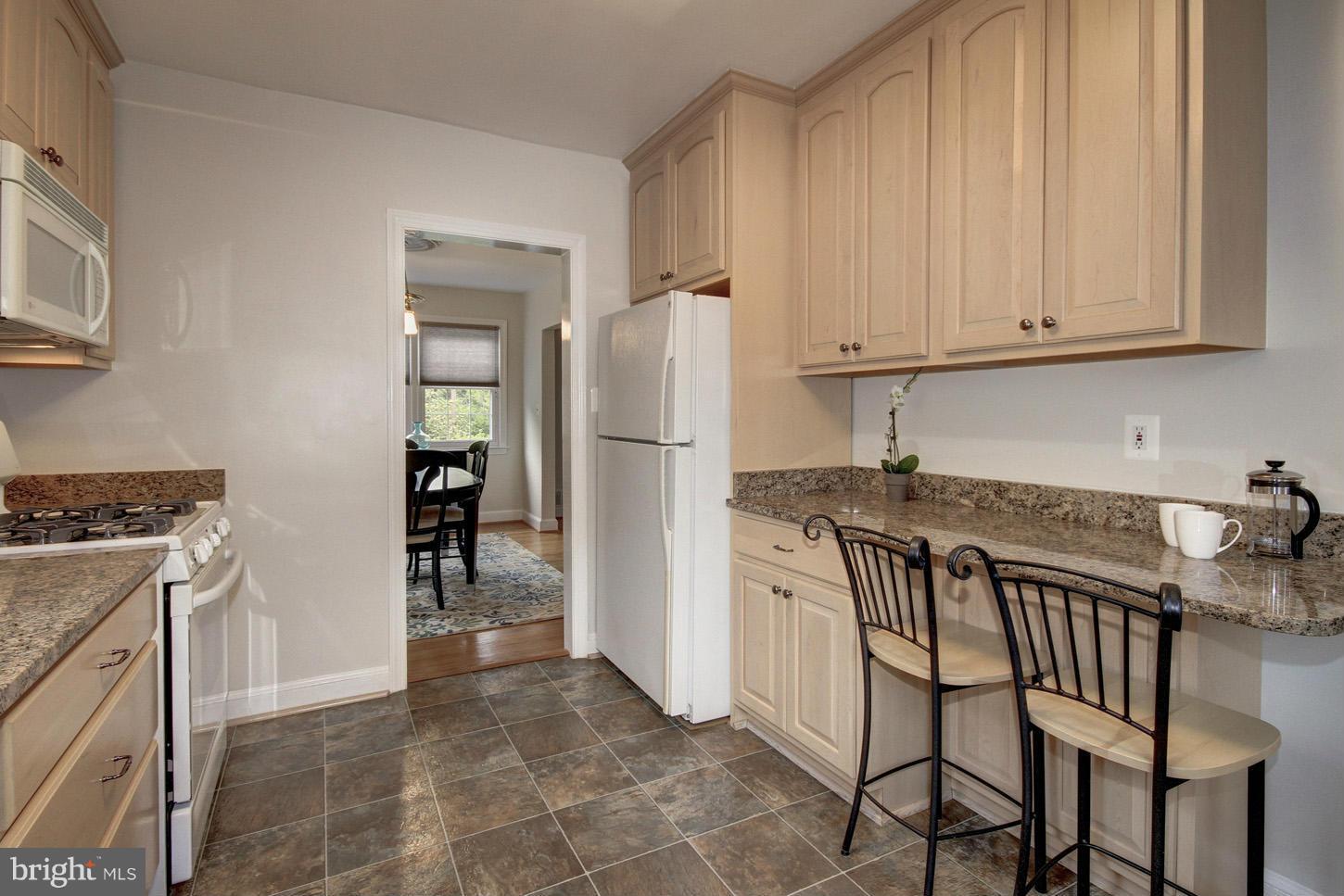 BERKSHIRE OAKWOOD - Residential