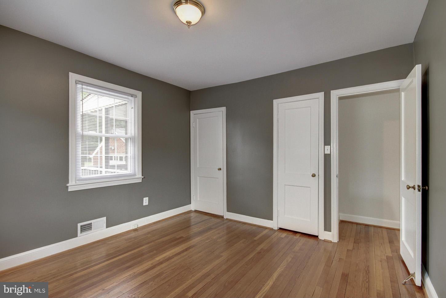 BERKSHIRE OAKWOOD - Residential