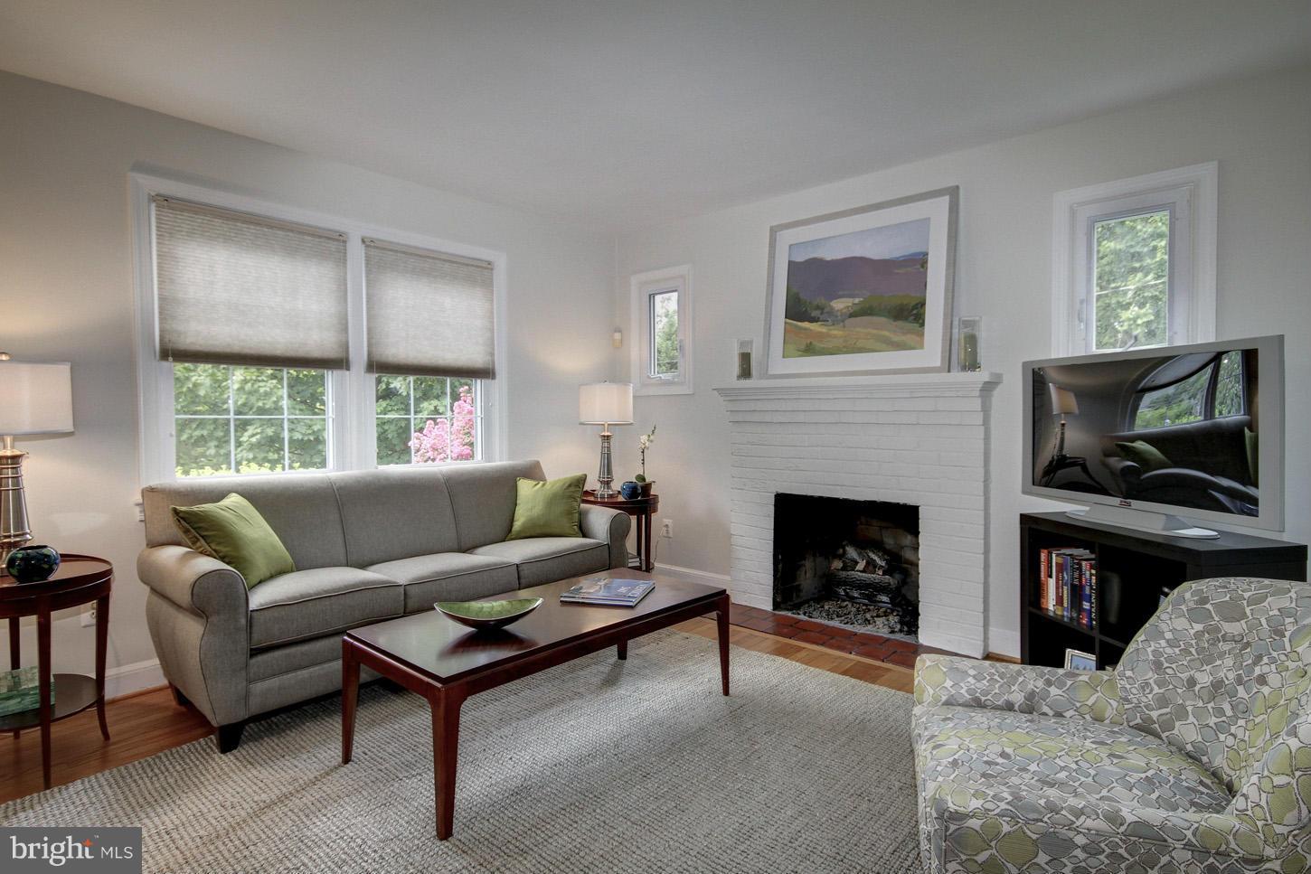 BERKSHIRE OAKWOOD - Residential