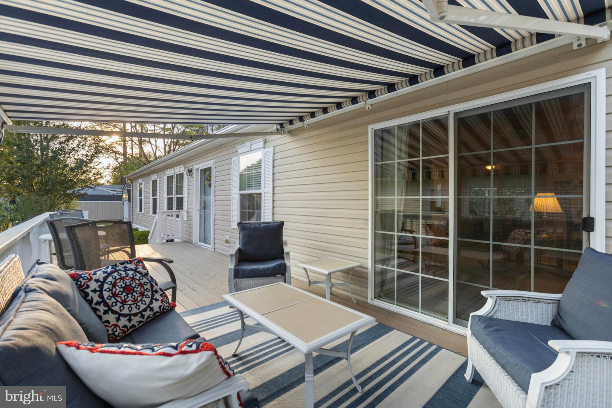 ANGOLA BEACH - Residential