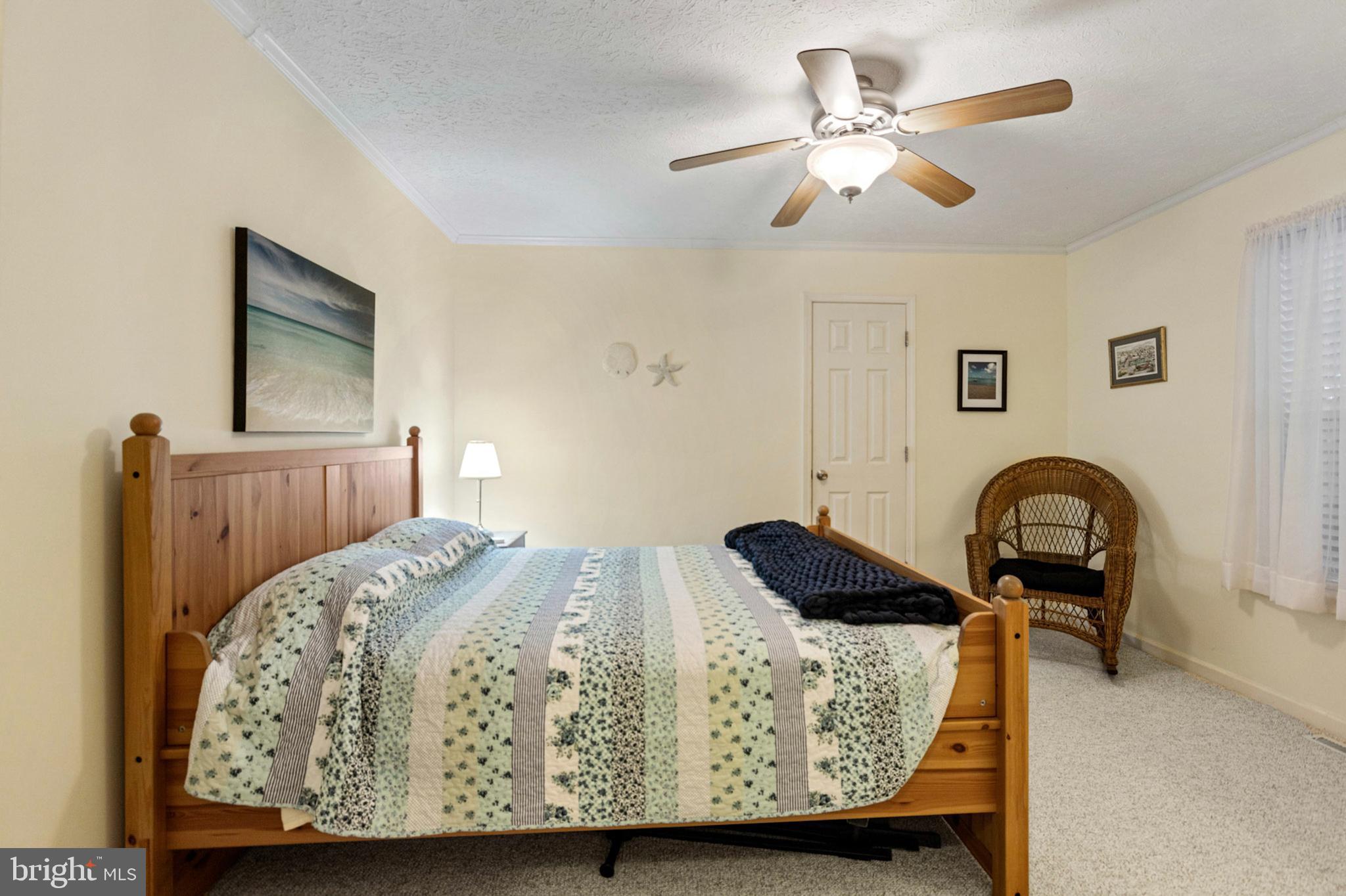 ANGOLA BEACH - Residential