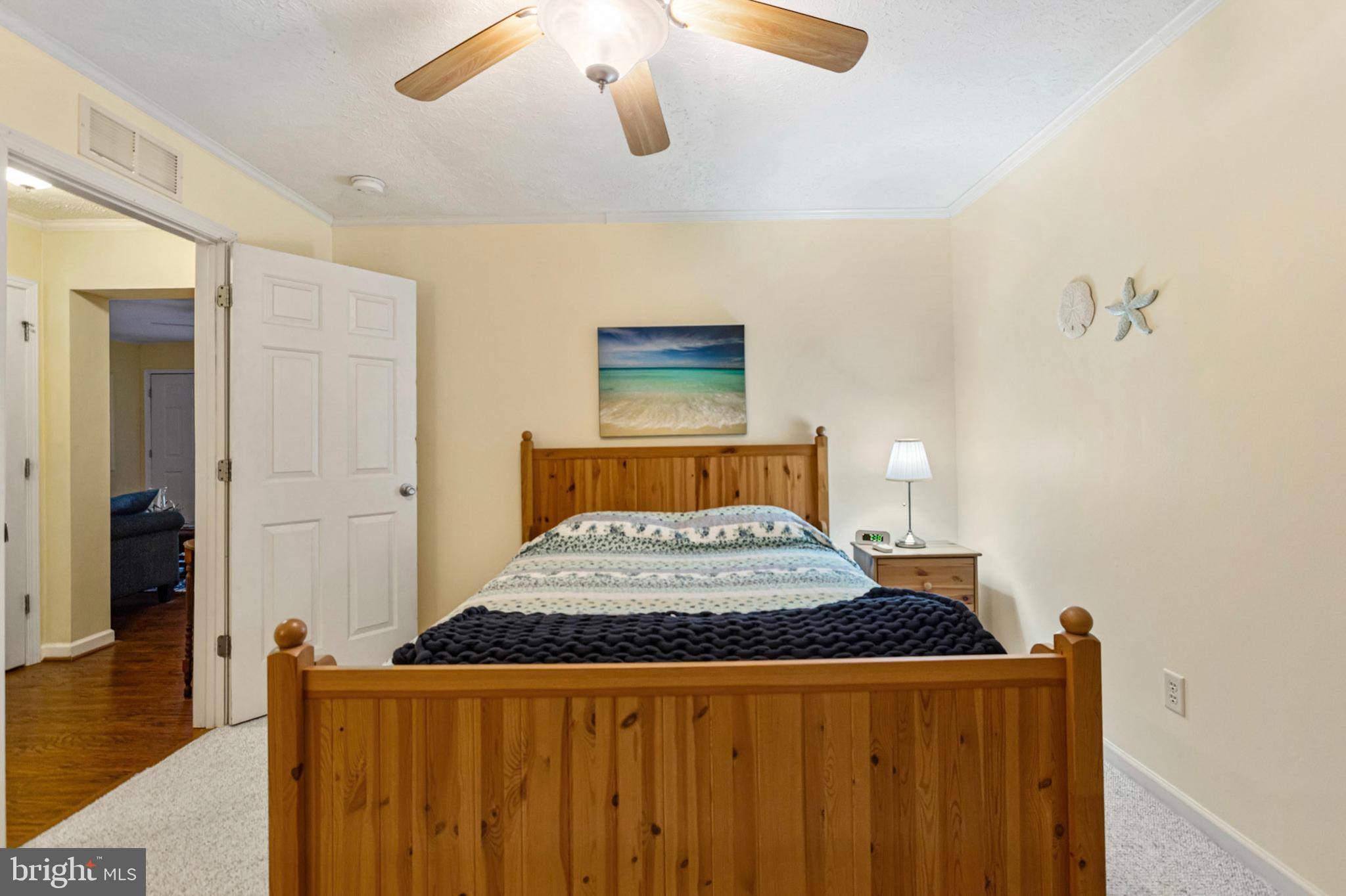 ANGOLA BEACH - Residential