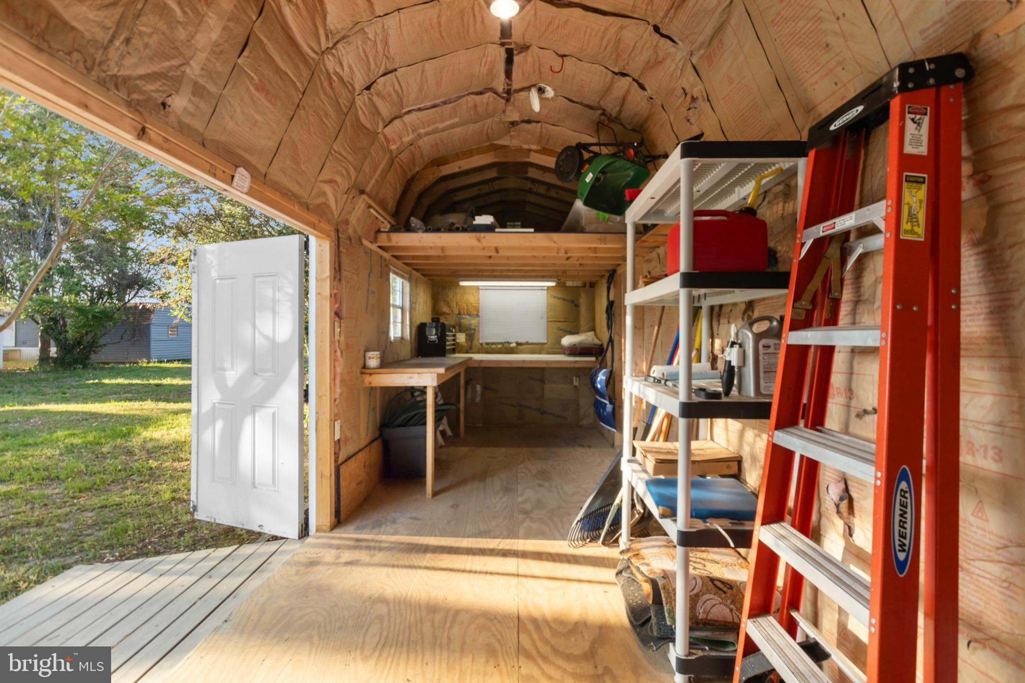 ANGOLA BEACH - Residential