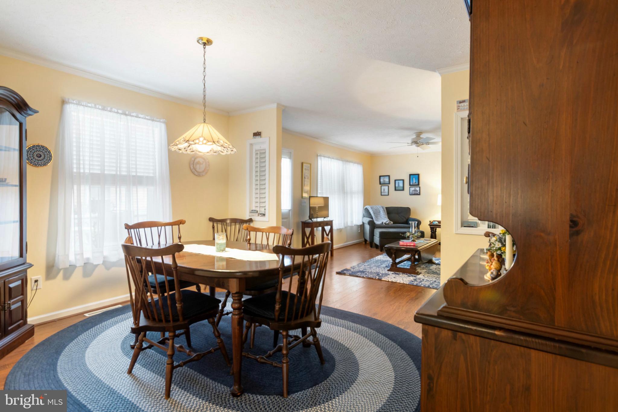 ANGOLA BEACH - Residential